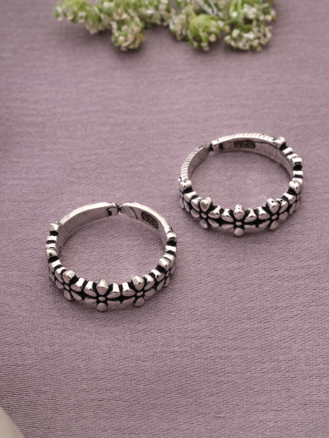 925 Sterling Silver Floral Pattern Adjustable Toe Rings (Pair)
