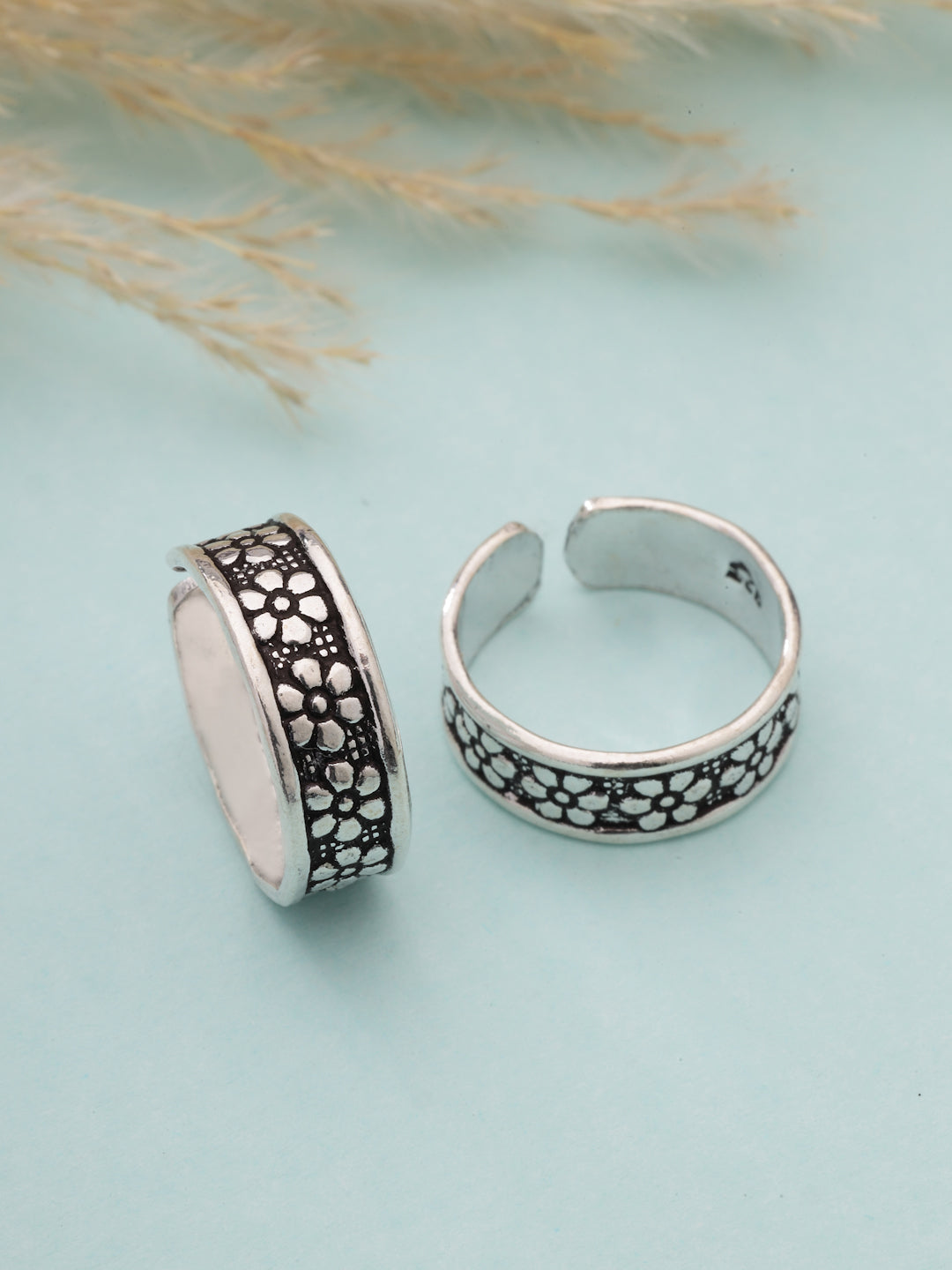 Floral Meadow Oxidized 925 Sterling Silver Adjustable Toe Rings (Pair)