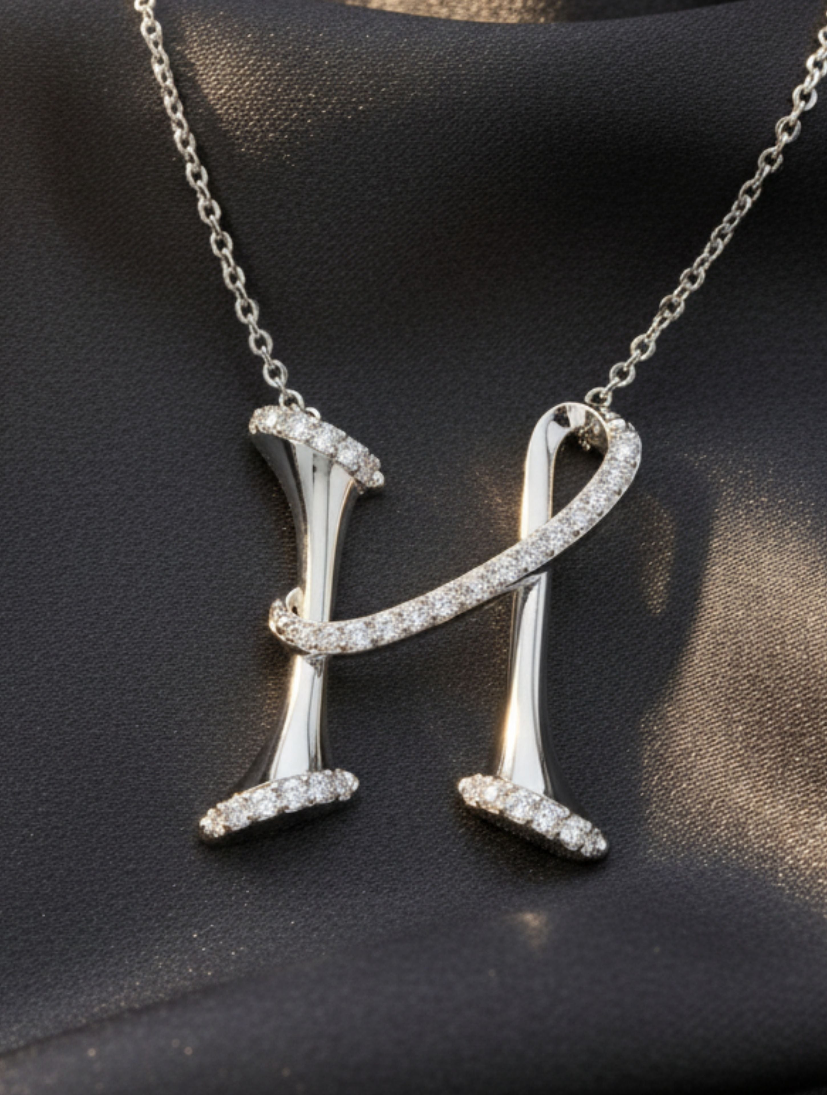 Signery ‘H’ Initial Pendant – Moissanite & Rhodium Plated