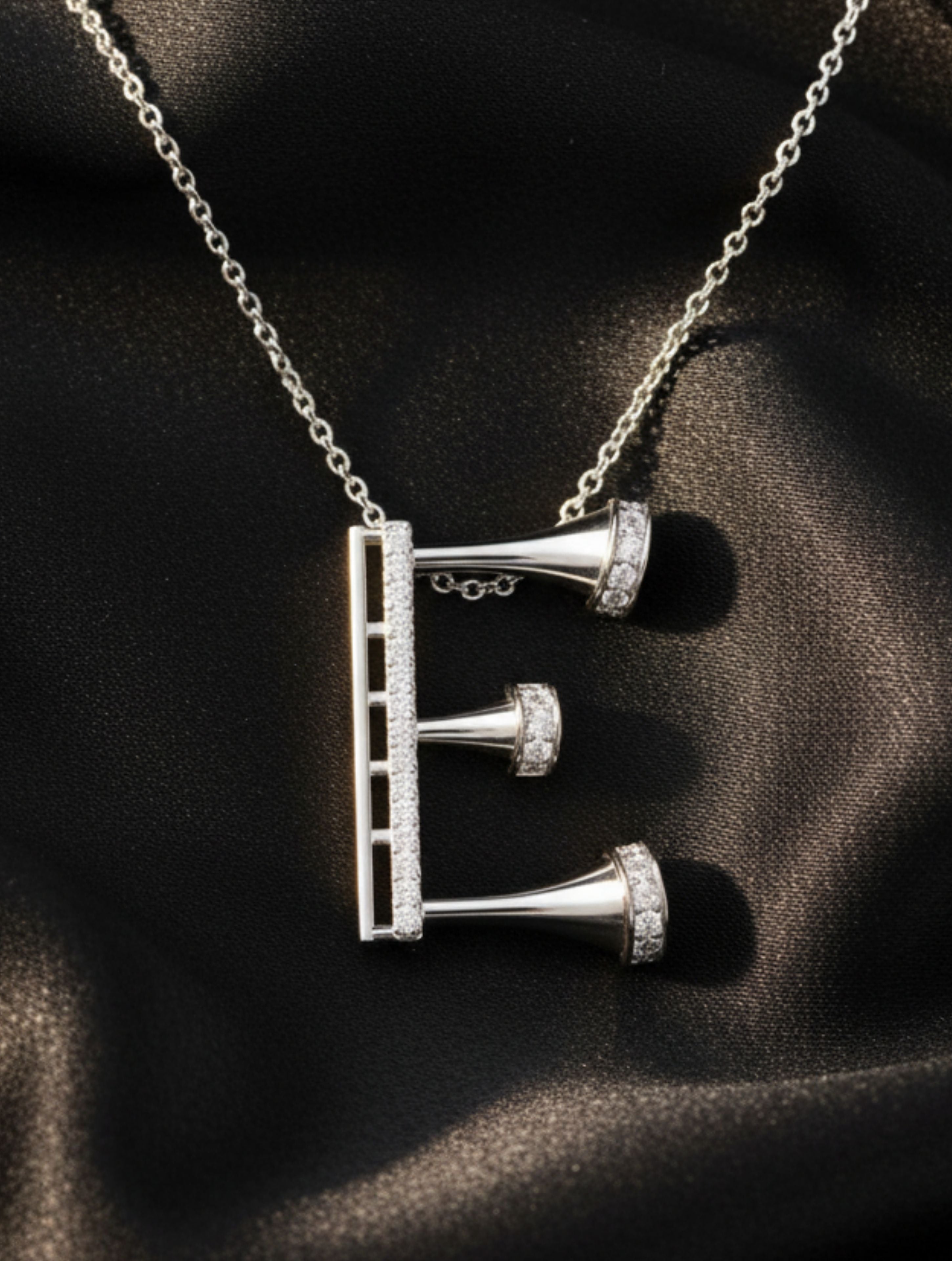 Signery ‘E’ Initial Pendant – Moissanite & Rhodium Plated