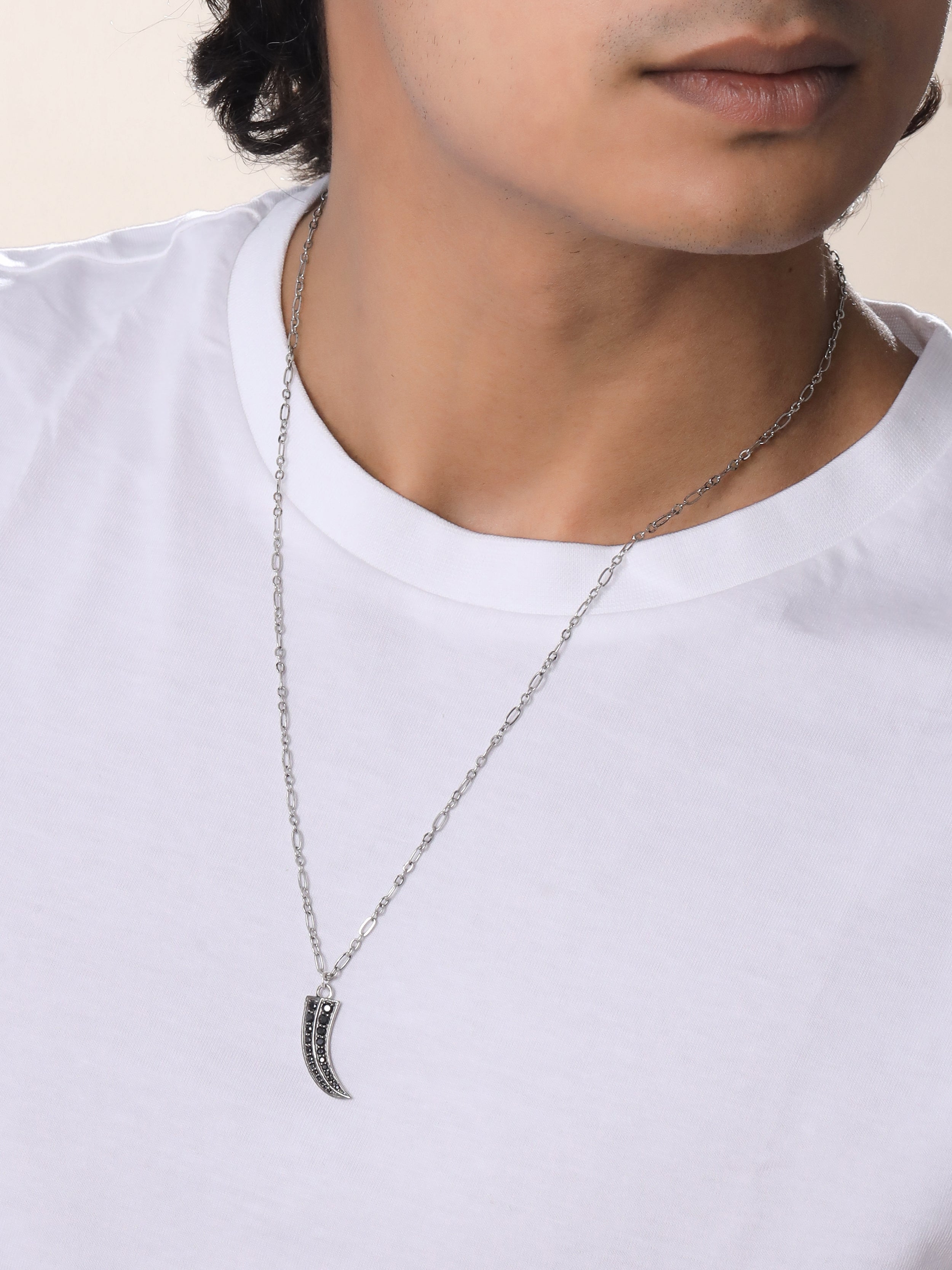 Tiger Claw Silver Pendant with Black Moissanite - Kicky & Perky