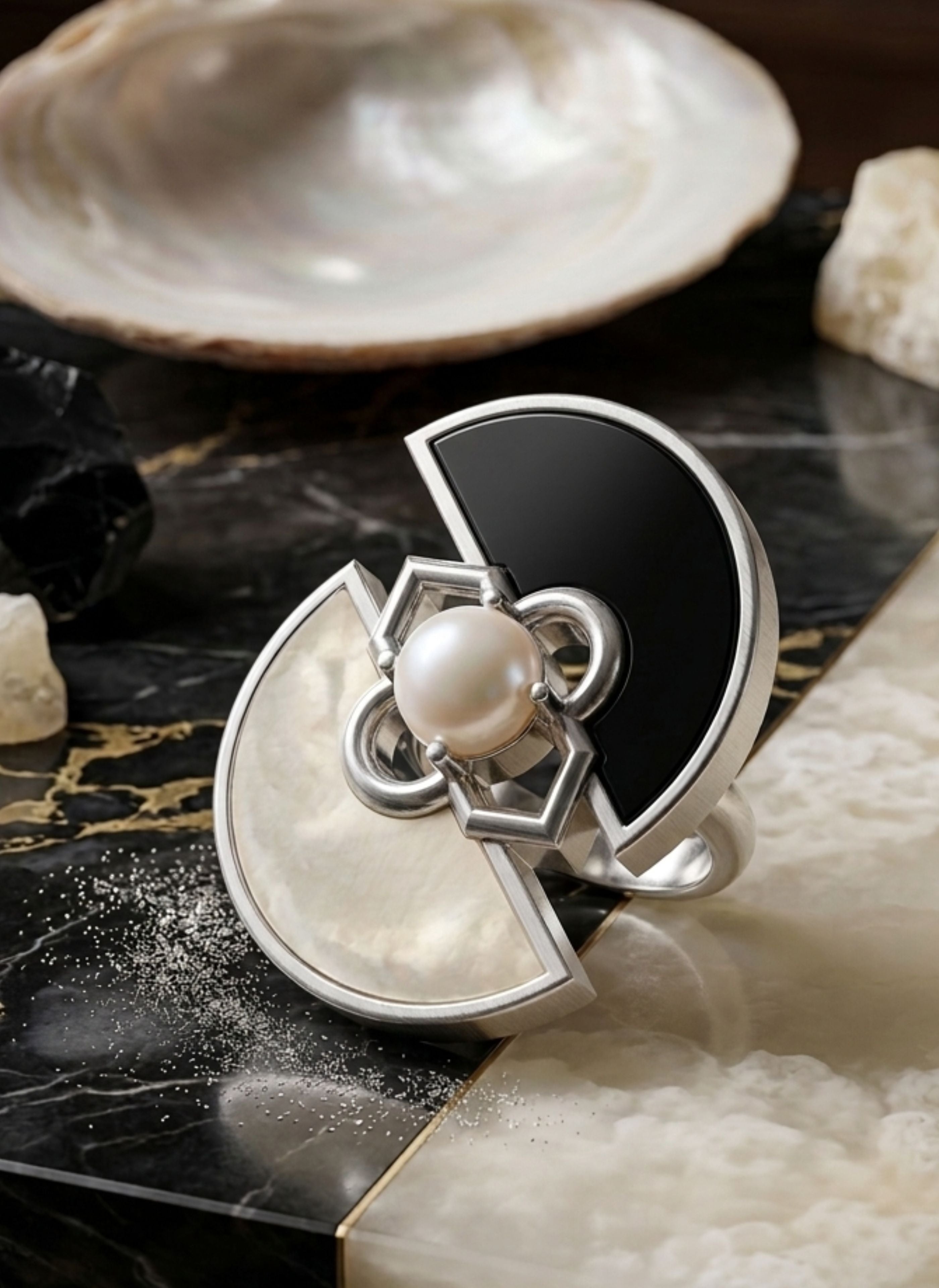 925 Sterling Silver Adjustable Ring with Mother of Pearl & Black Onyx