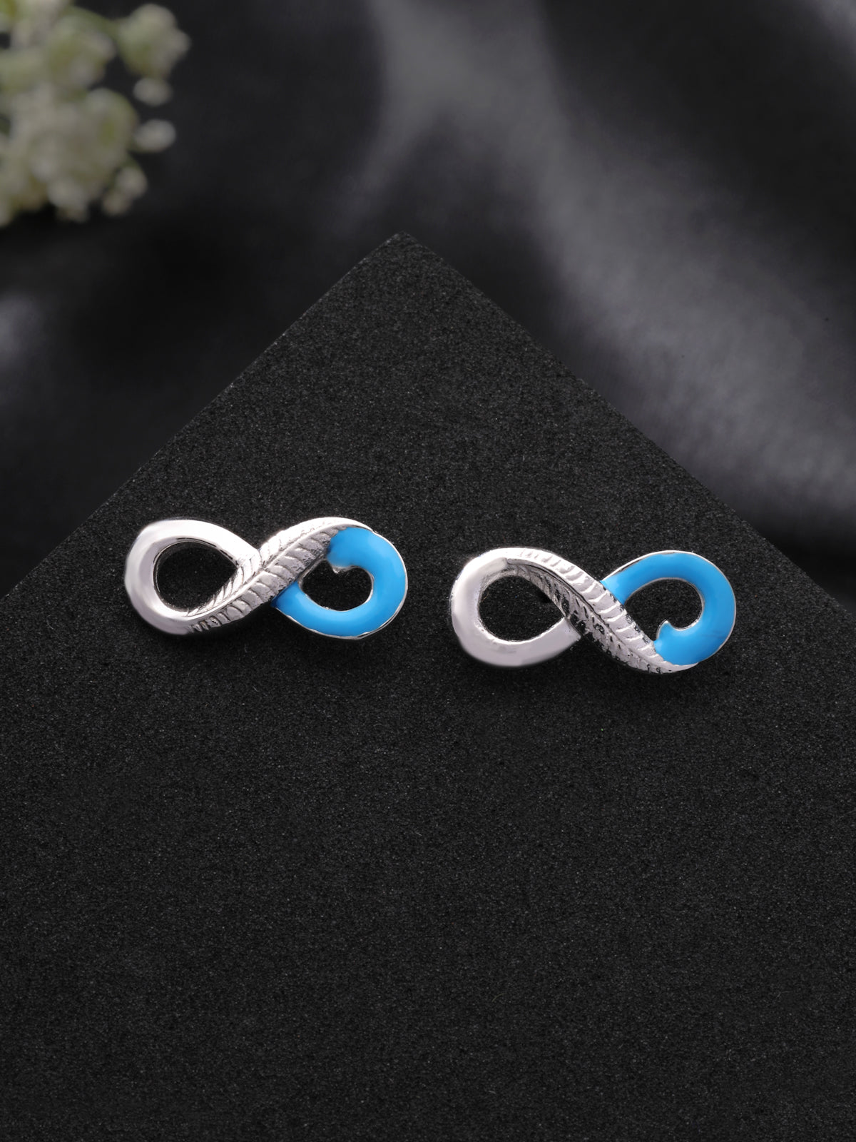 Minimalist Stud Earrings in 925 Sterling Silver with Rhodium Plating