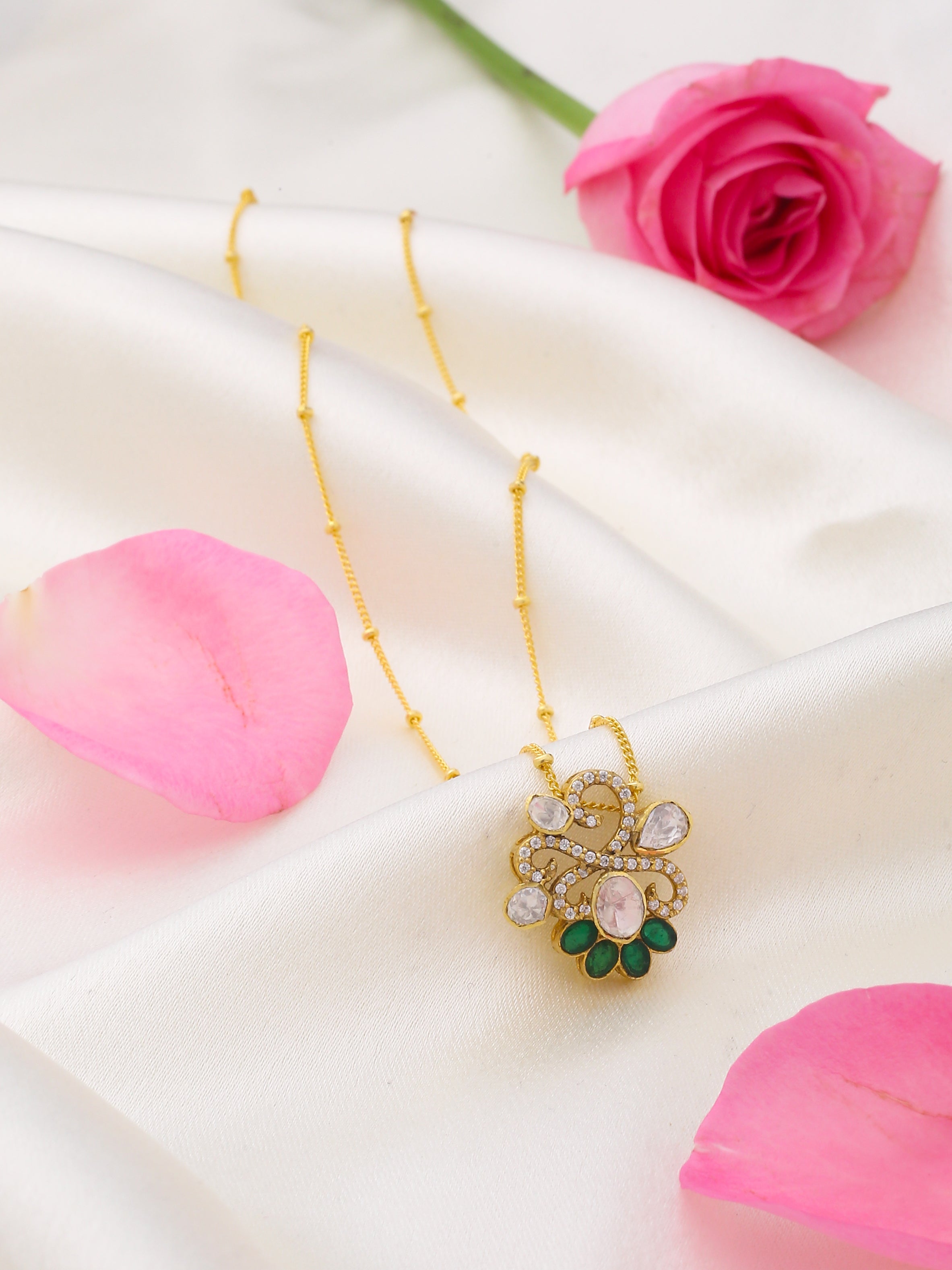 Stunning Gold-Plated Wedding Pendant - Kicky & Perky