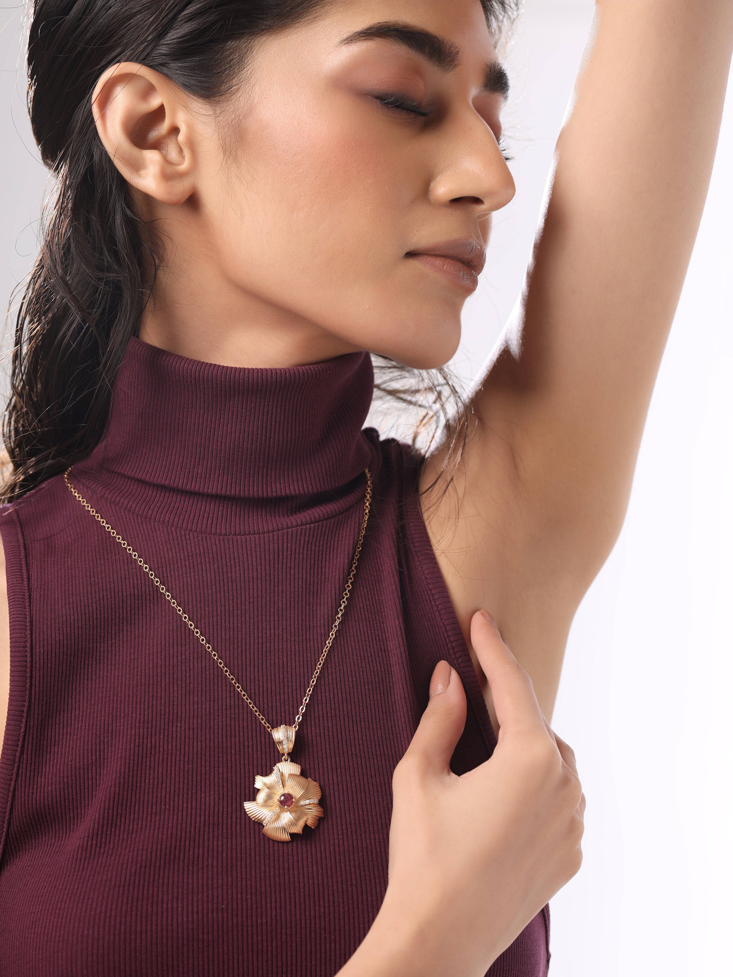 Eleganza Blossom Pendant with Moissanite and Pink Tourmaline - Kicky & Perky