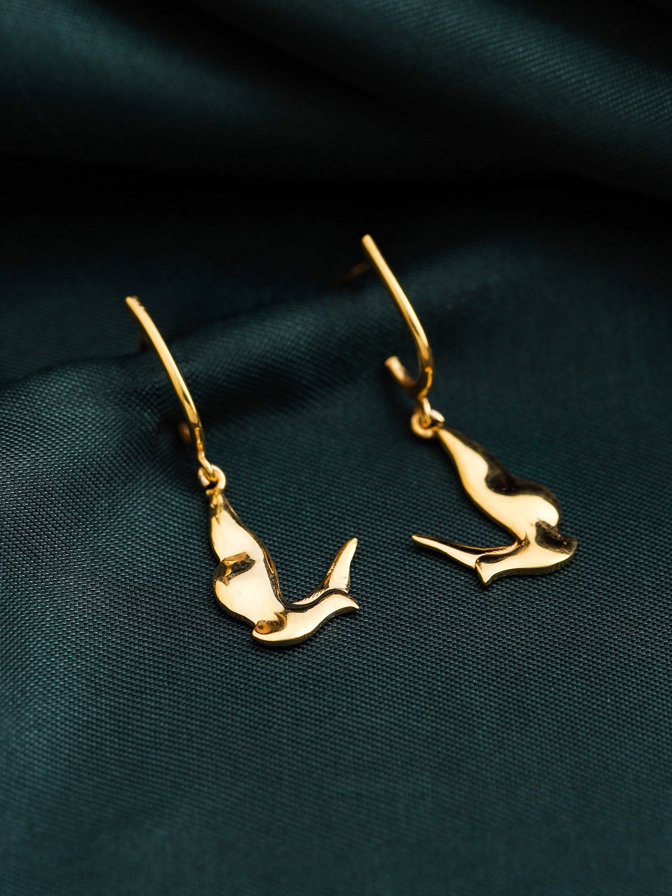 24K Gold-Plated Feather Earrings - Kicky & Perky