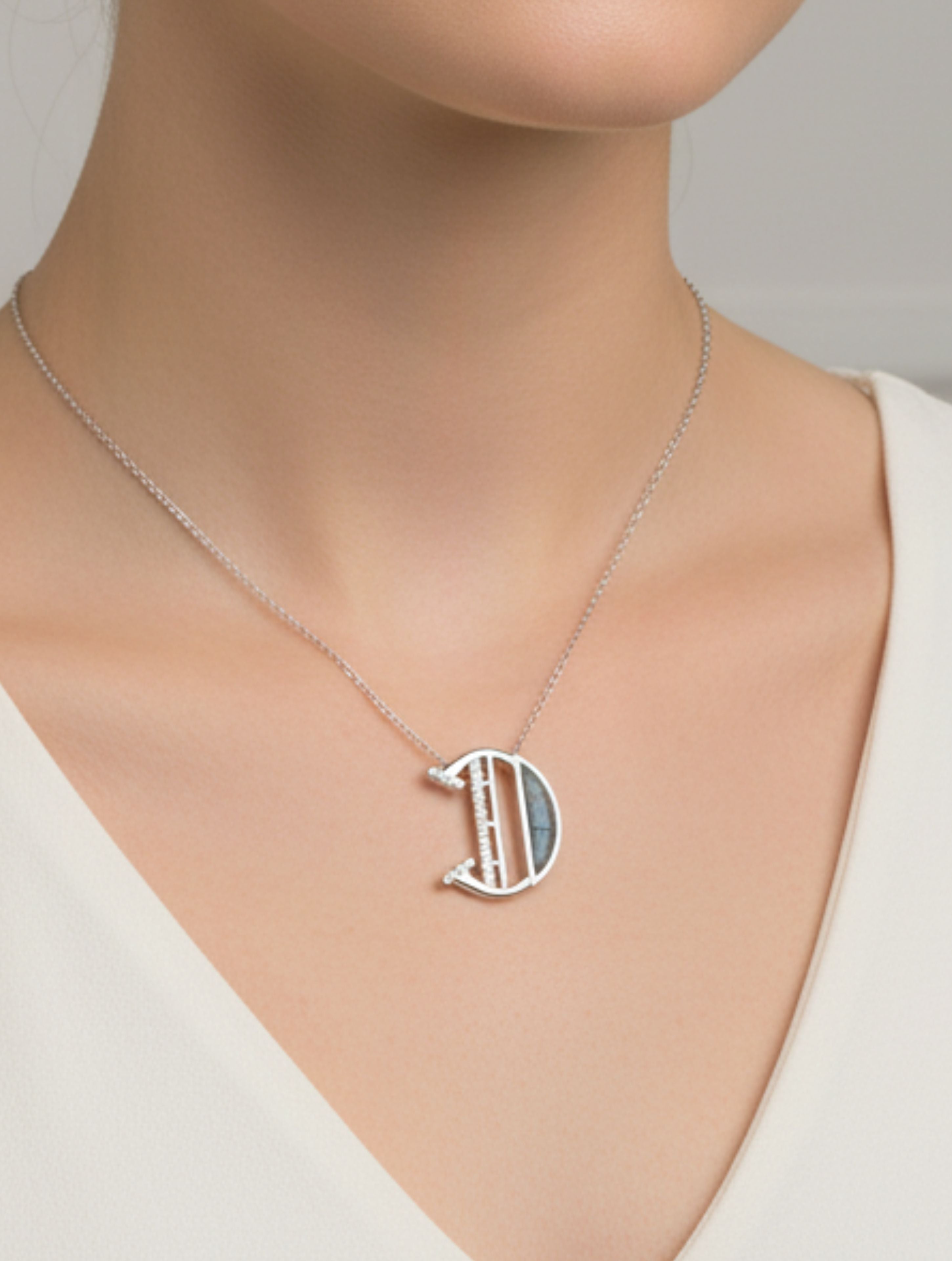 Signery ‘D’ Initial Pendant – Labradorite Moissanite & Rhodium Plated