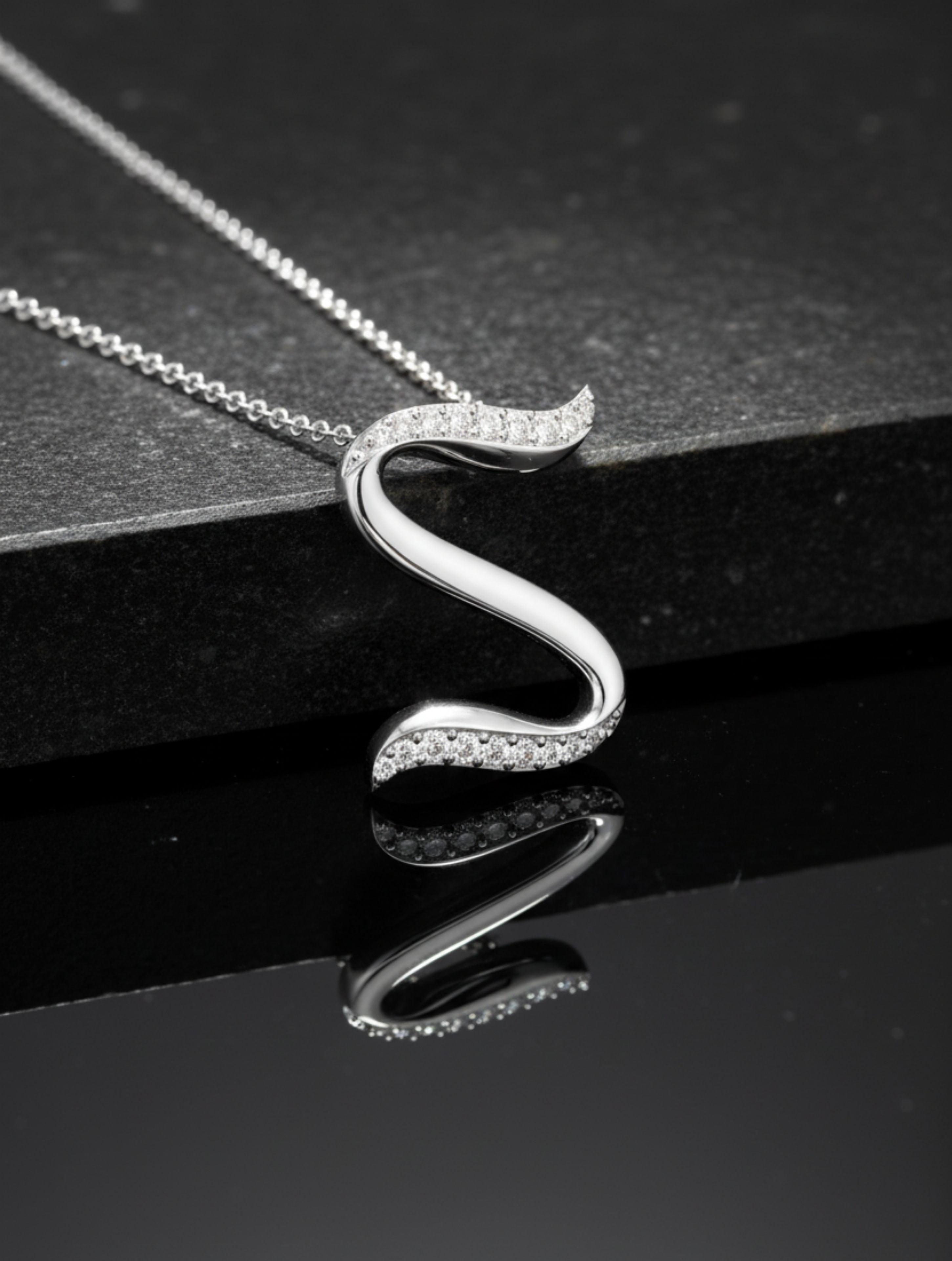 Signery ‘S’ Initial Pendant – Moissanite & Rhodium Plated