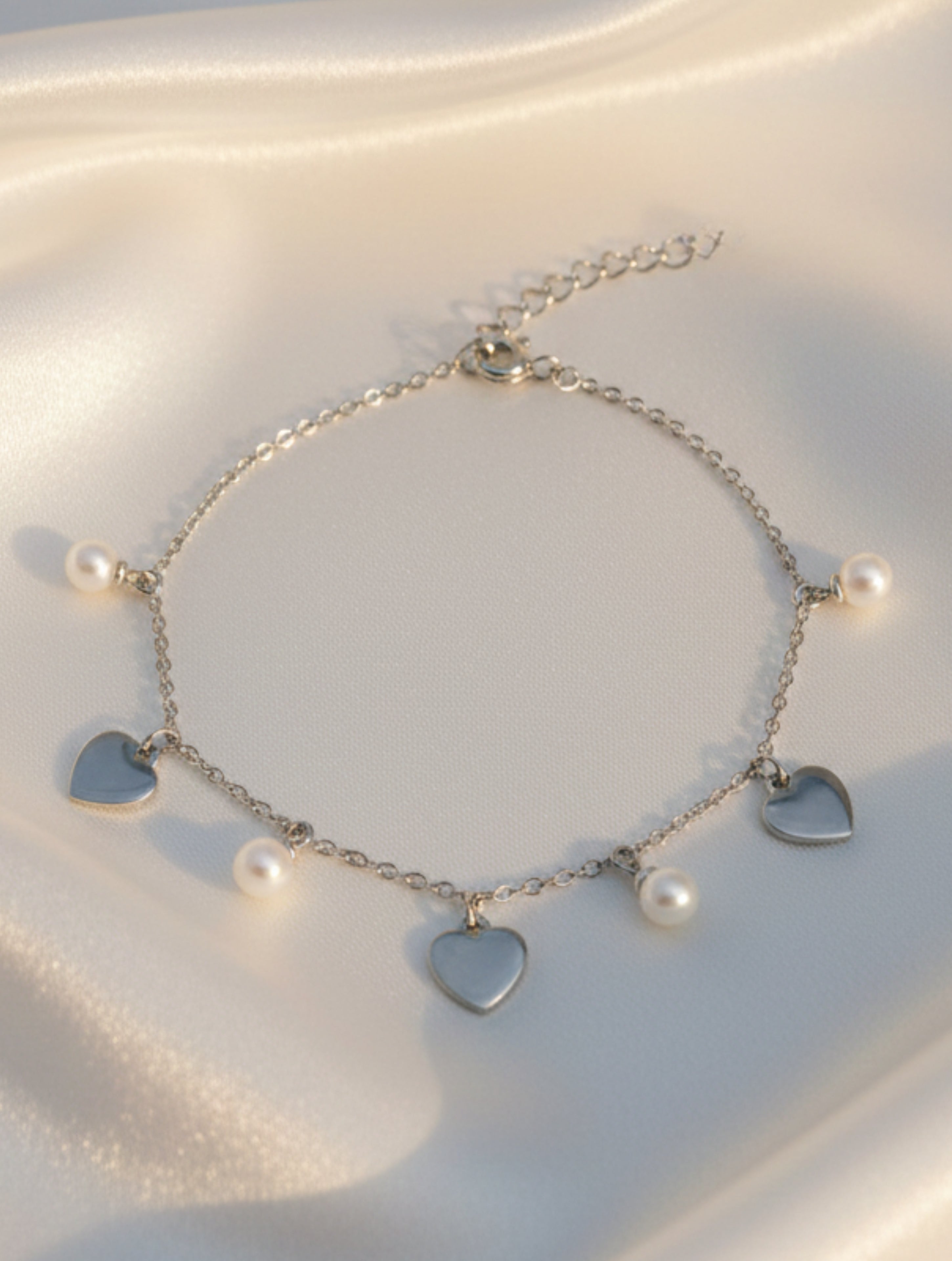 925 Sterling Silver Heart and Pearl Dangle Charm Bracelet