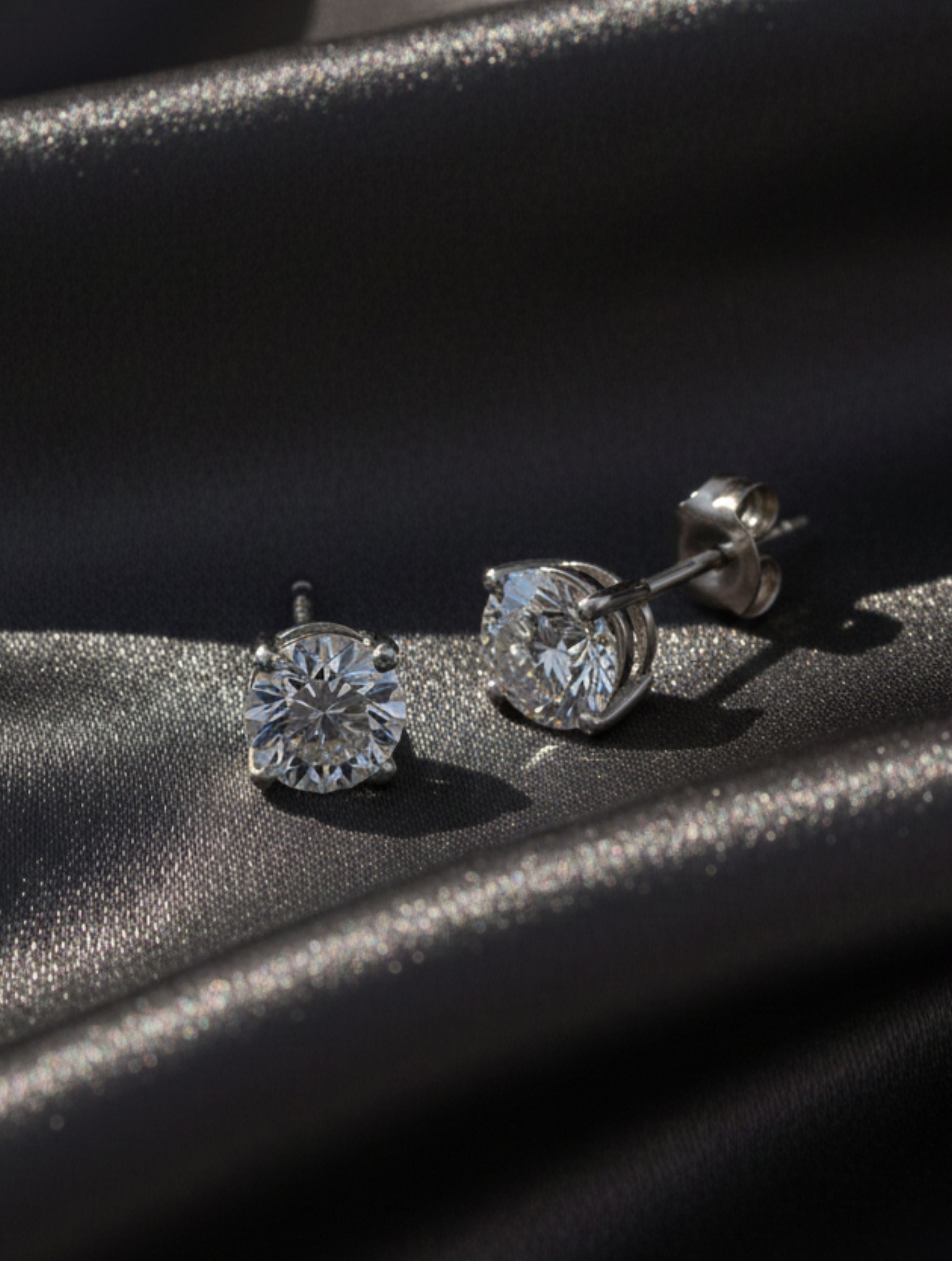 925 Sterling Silver Sparkle Studs Earring with Round Cubic Zirconia