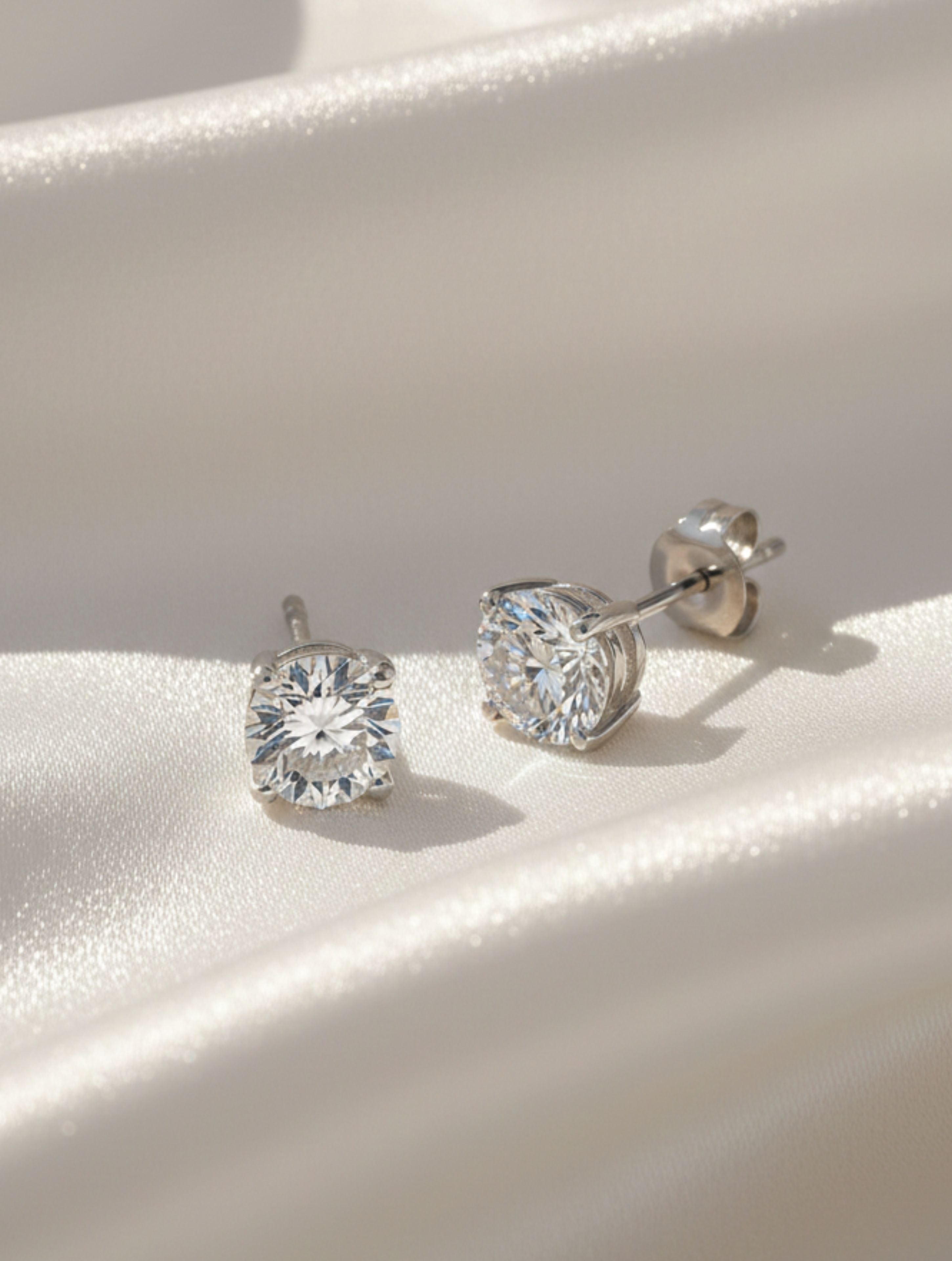 925 Sterling Silver Sparkle Studs Earring with Round Cubic Zirconia