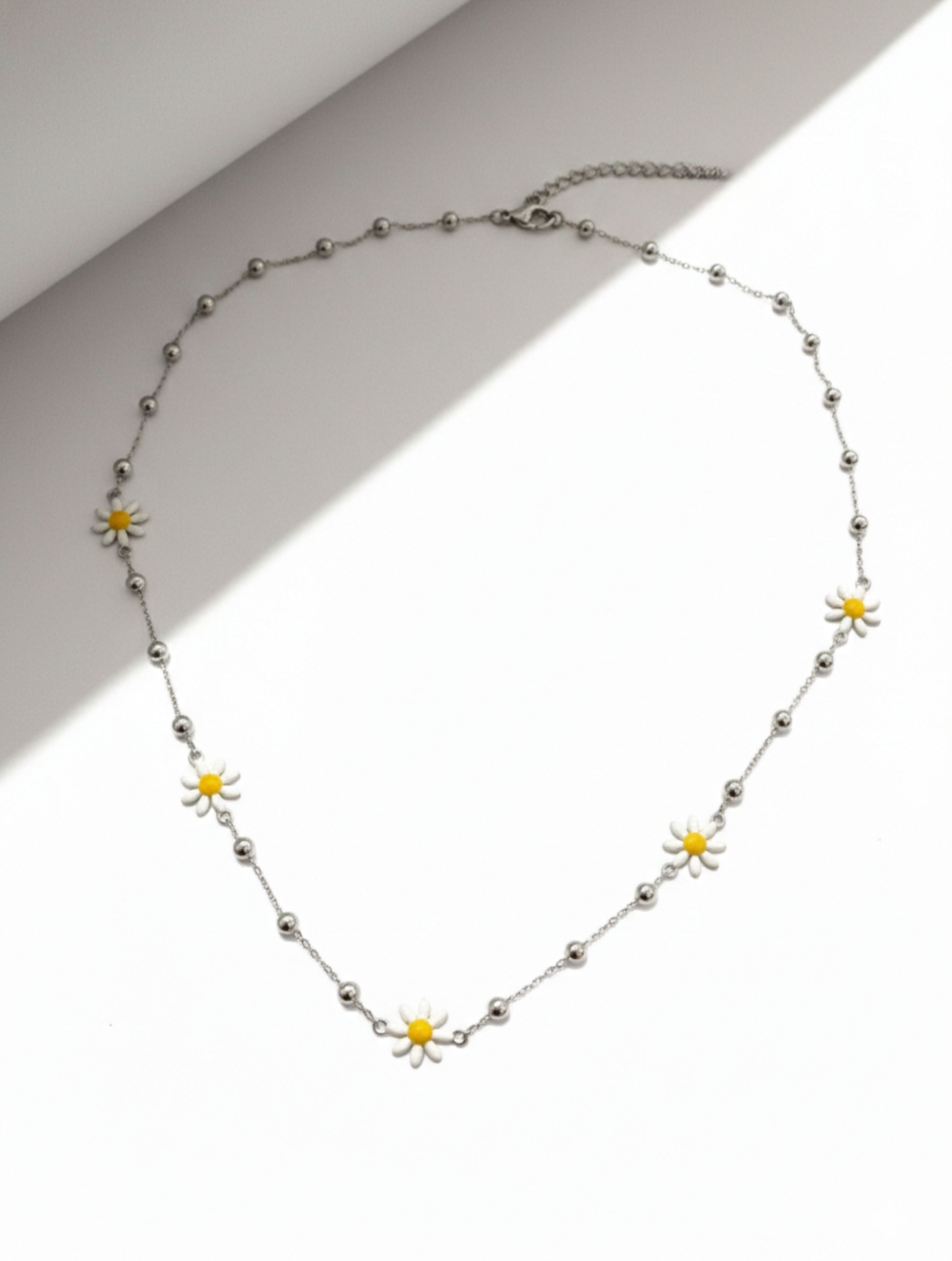 Hand-Enameled Silver Daisy Station Necklace in 925 Sterling Silver