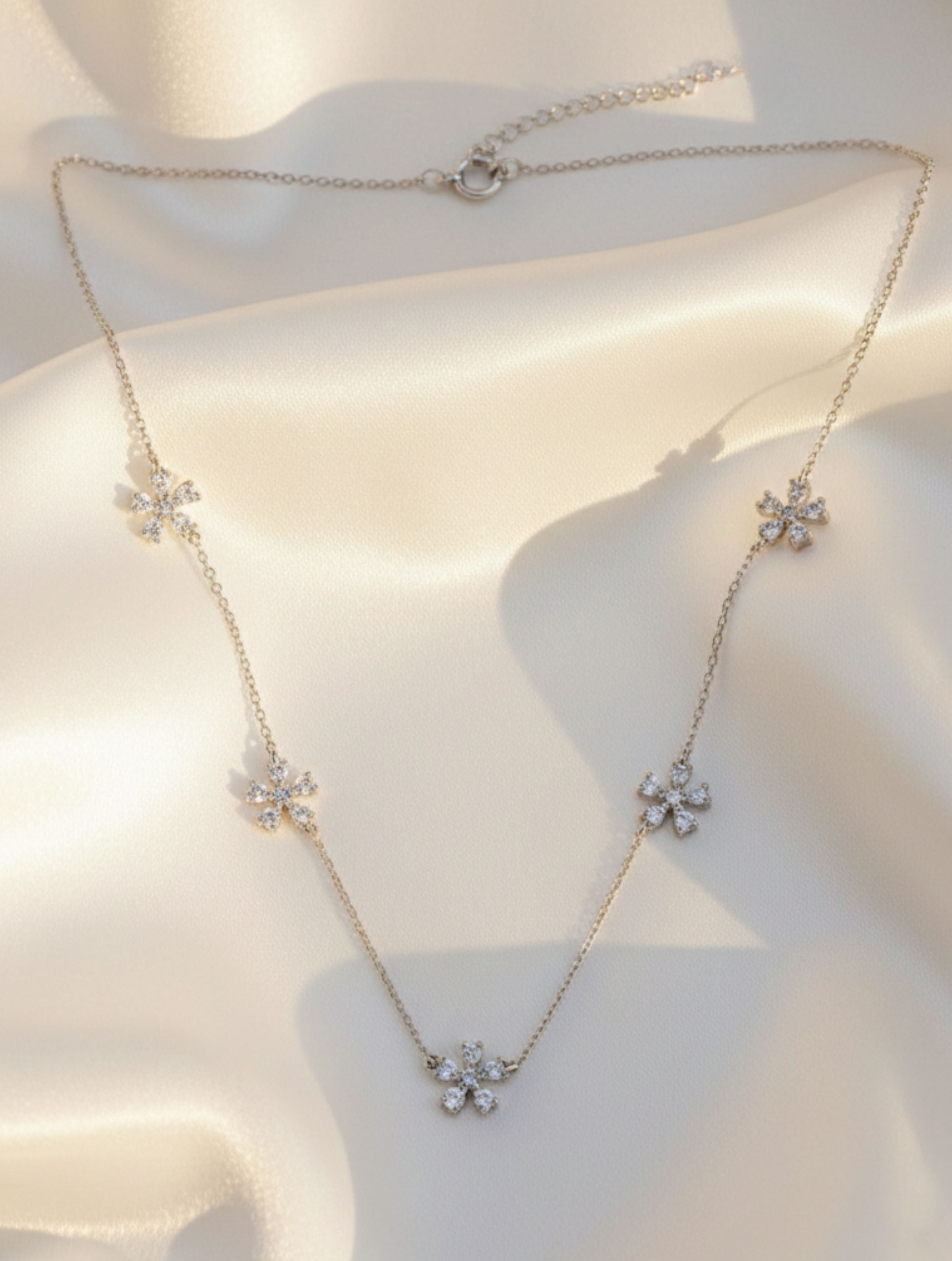 Sparkling Five-Flower Blossom Station Necklace in 925 Sterling Silver