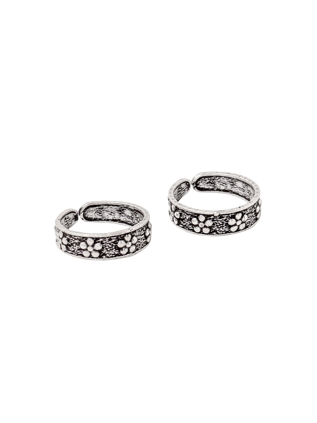 Floral Motifs Oxidized Toe Ring