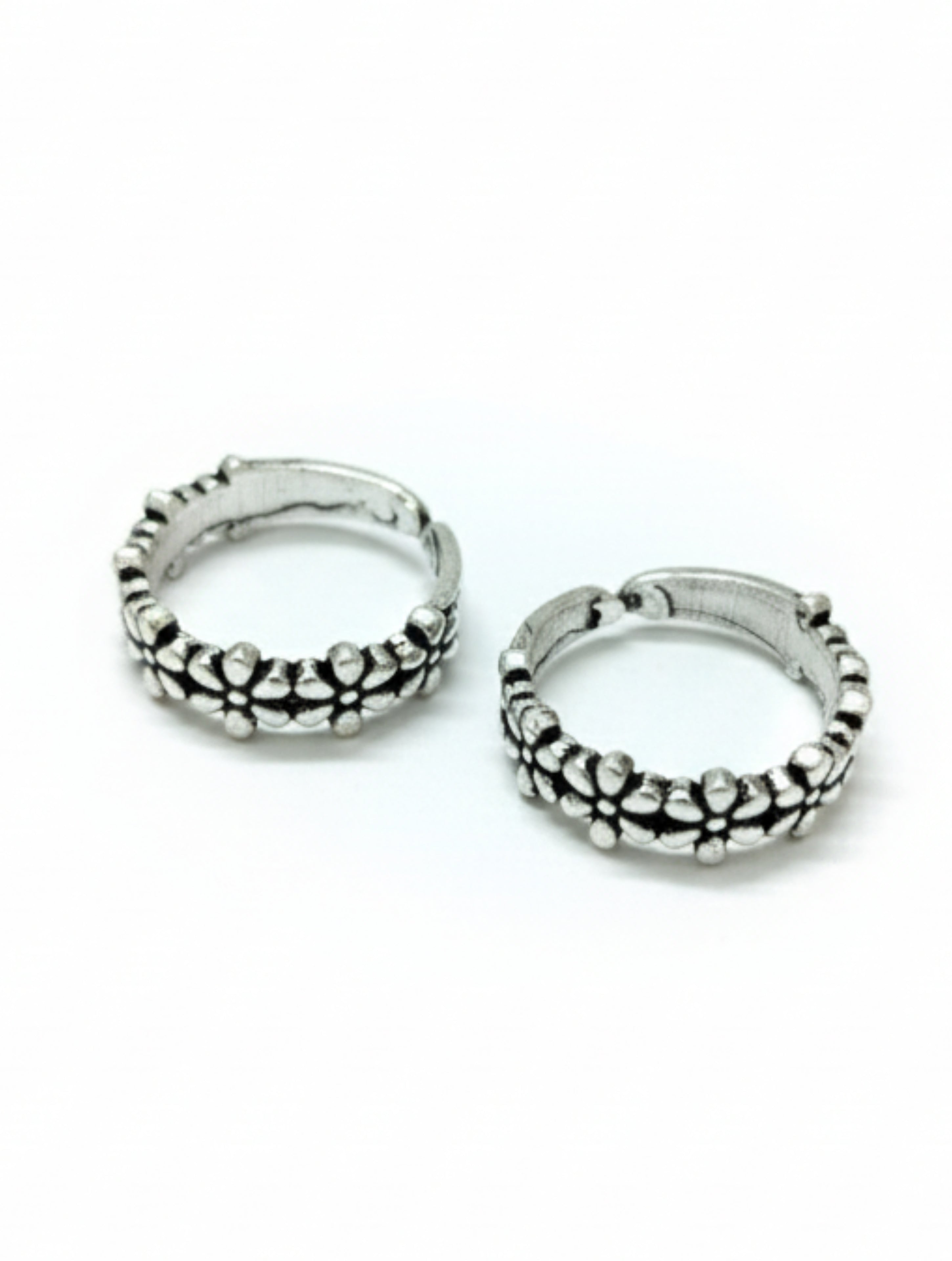 925 Sterling Silver Floral Pattern Adjustable Toe Rings (Pair)