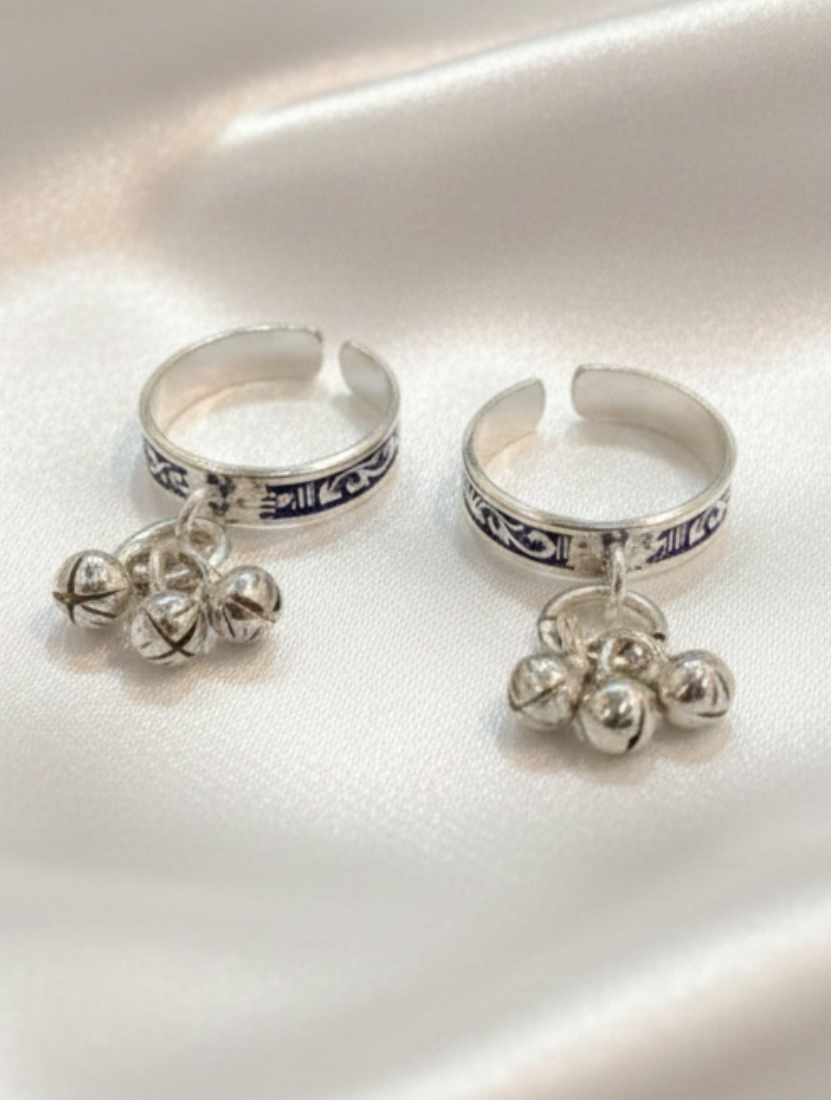 Vintage-Inspired Oxidized 925 Sterling Silver Ghungroo Toe Rings