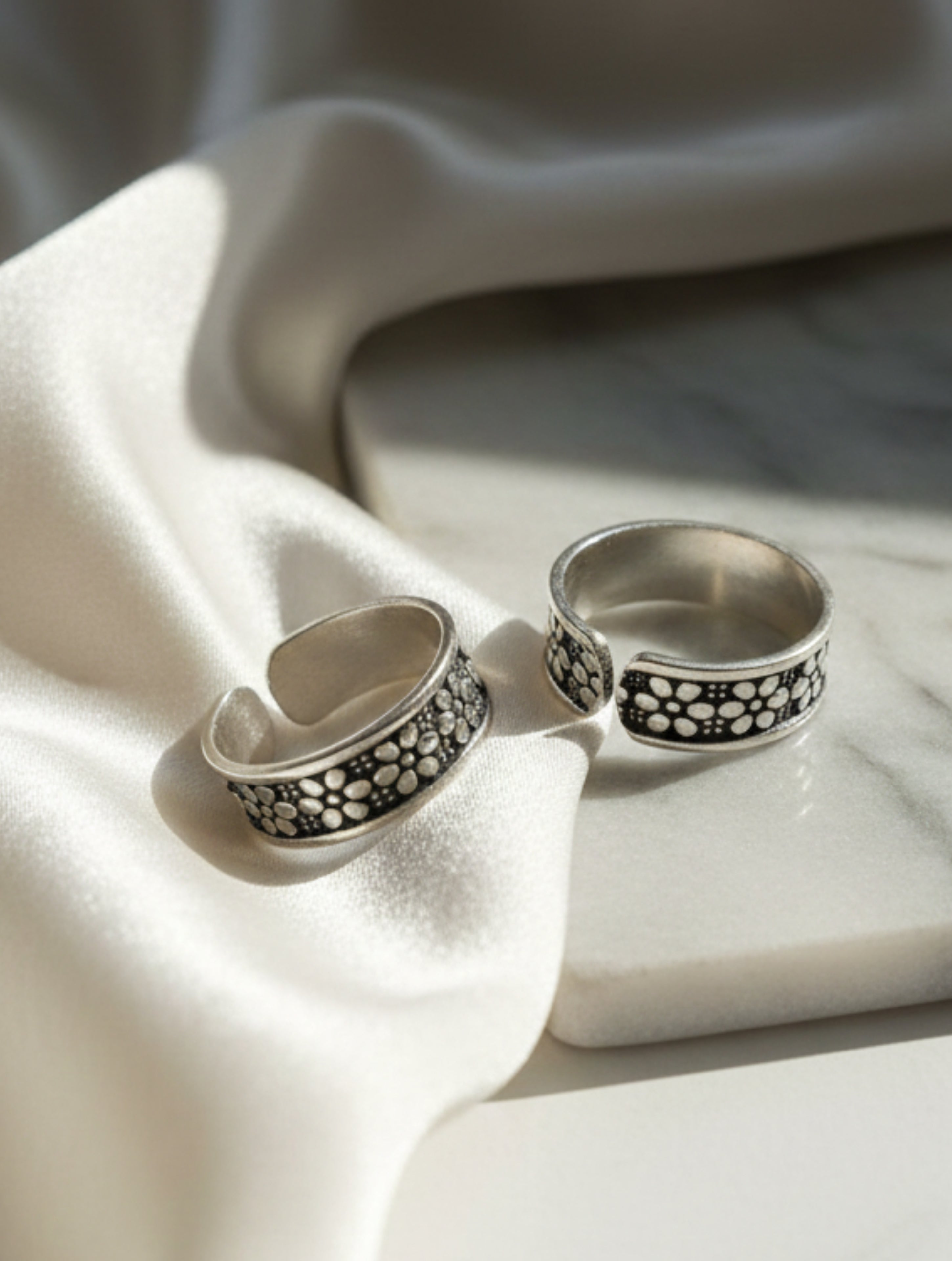 Floral Meadow Oxidized 925 Sterling Silver Adjustable Toe Rings (Pair)