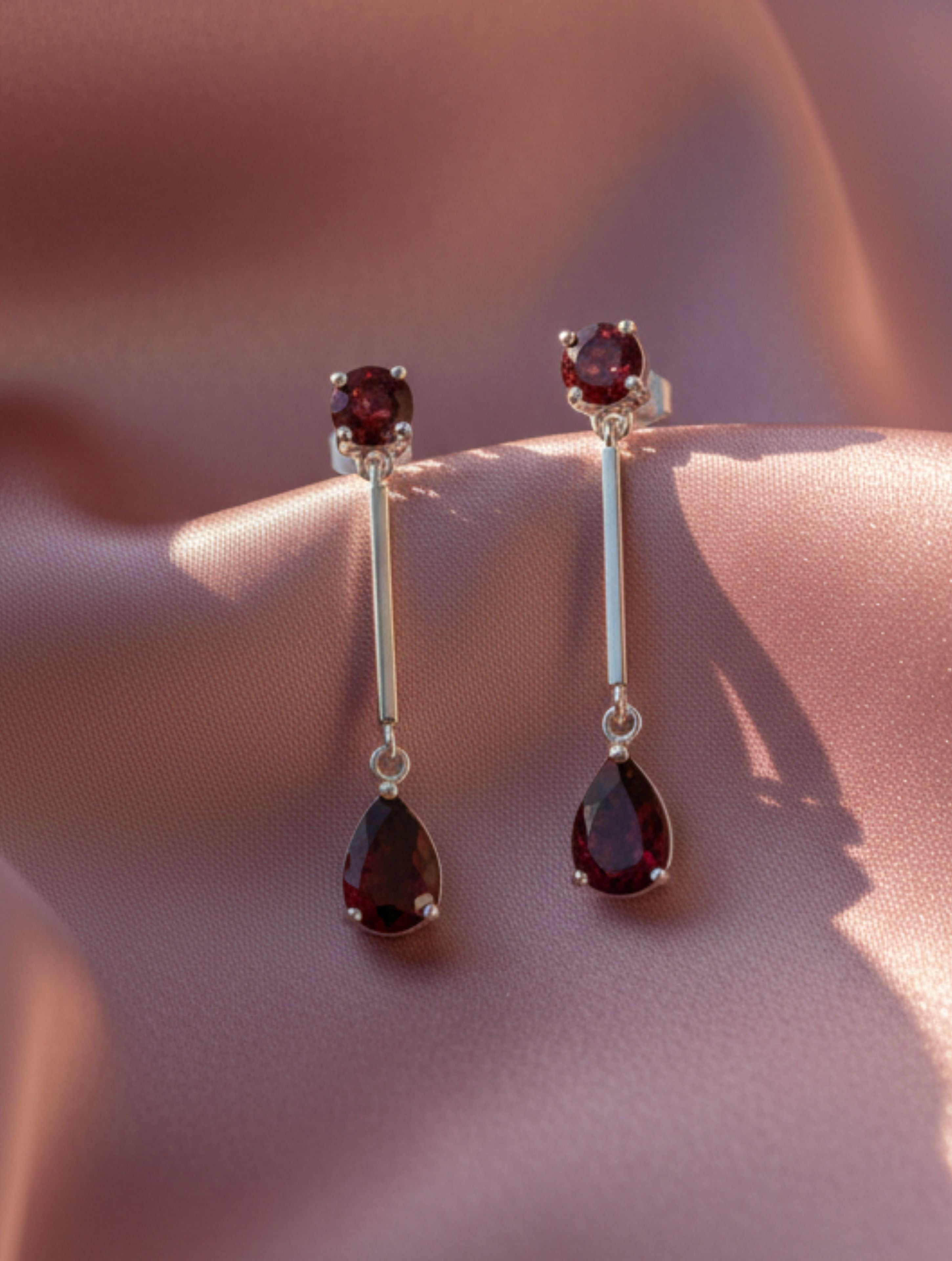 Natural Garnet & 925 Sterling Silver Geometric Drop Earrings