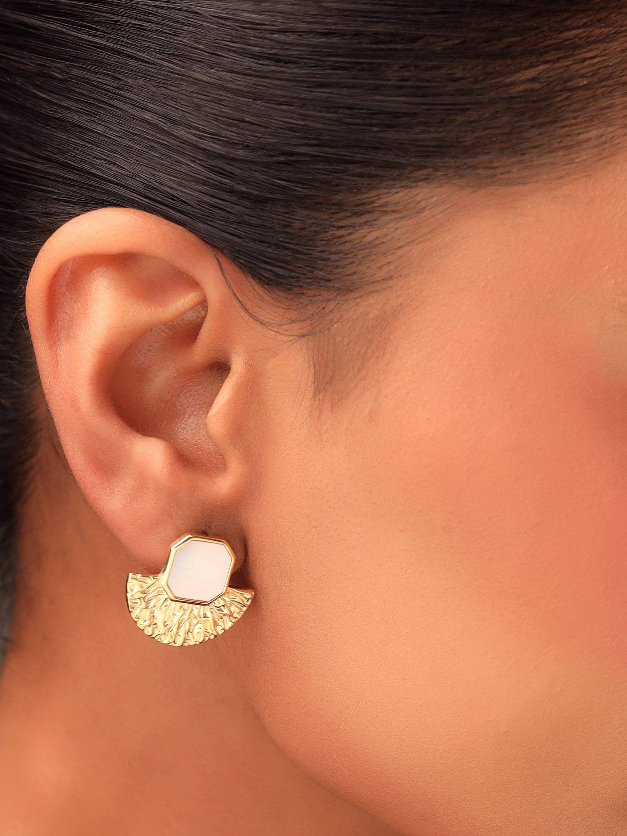 Syra Collection 24k Gold Textured Stud Earrings