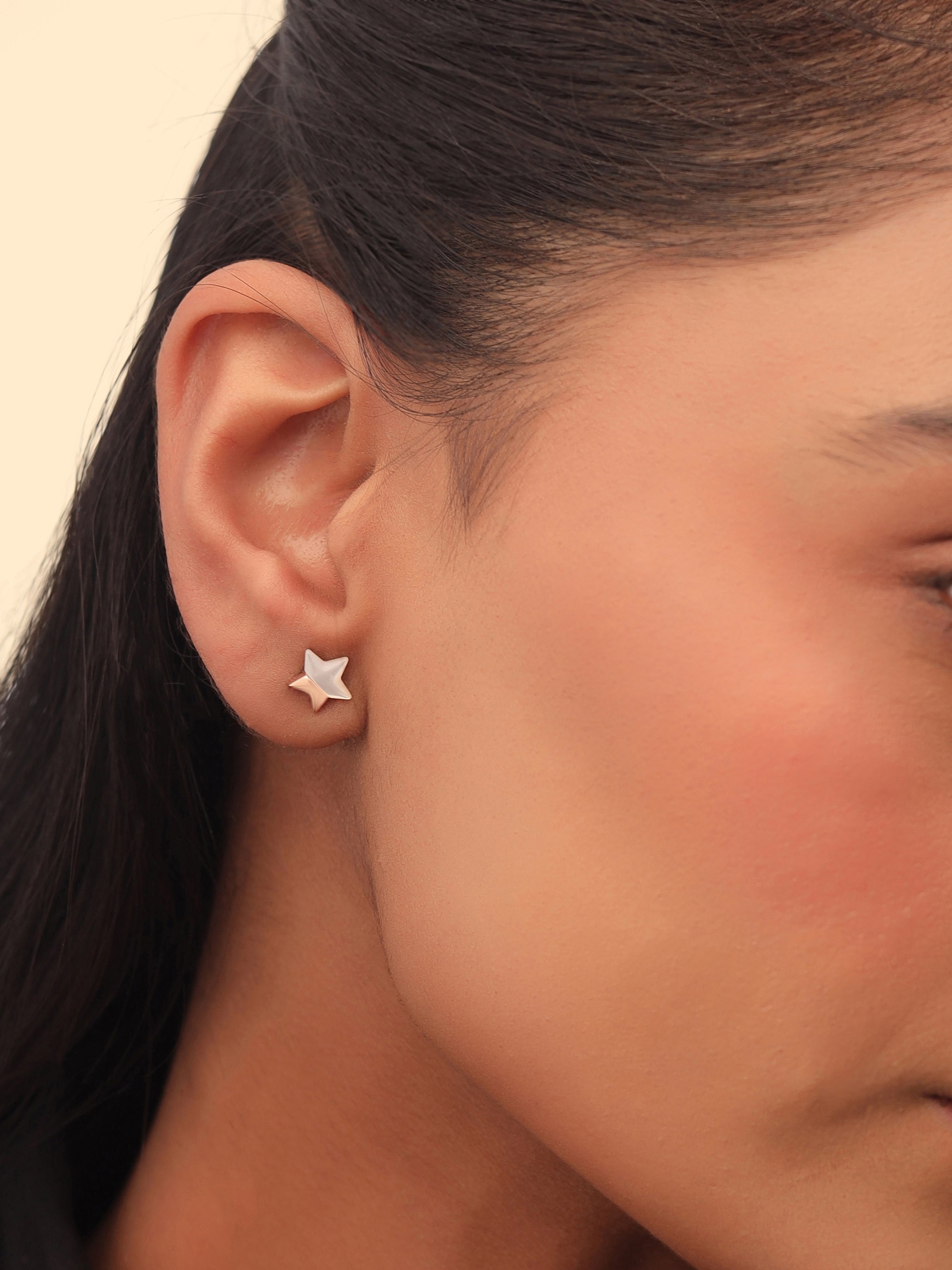 Syra Collection Rose Gold Star-Shaped Mother of Pearl Stud Earrings