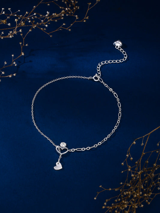 Heartfelt Beauty: Sterling Silver Anklet with Centered Heart Charm