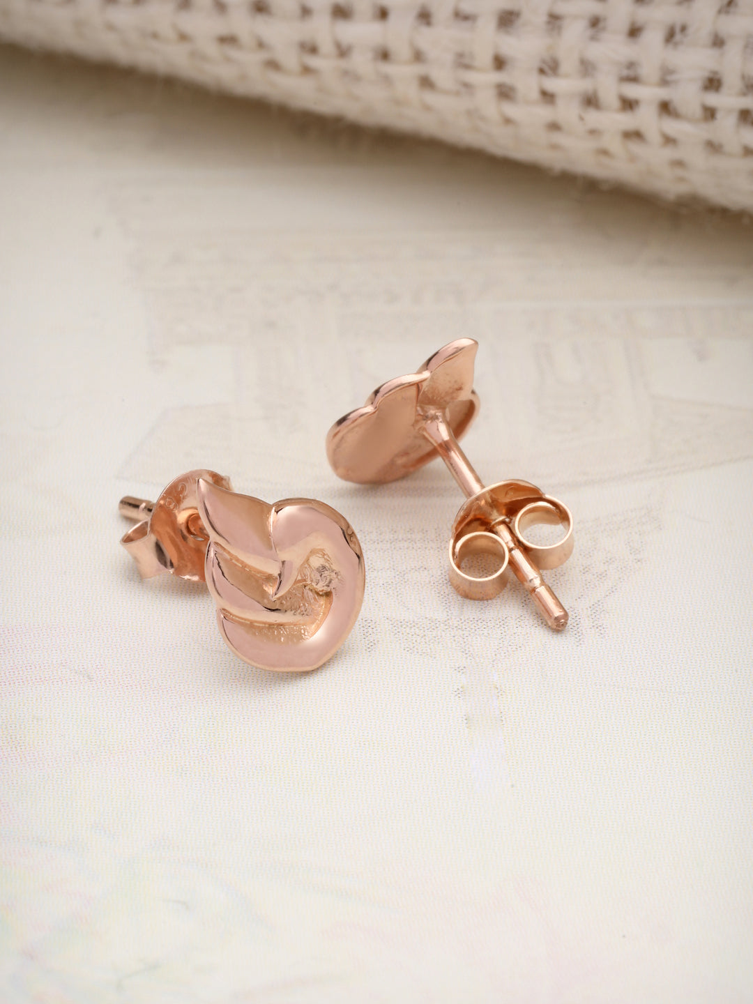 Rose Gold Plated 925 Sterling Silver Swan Stud Earrings