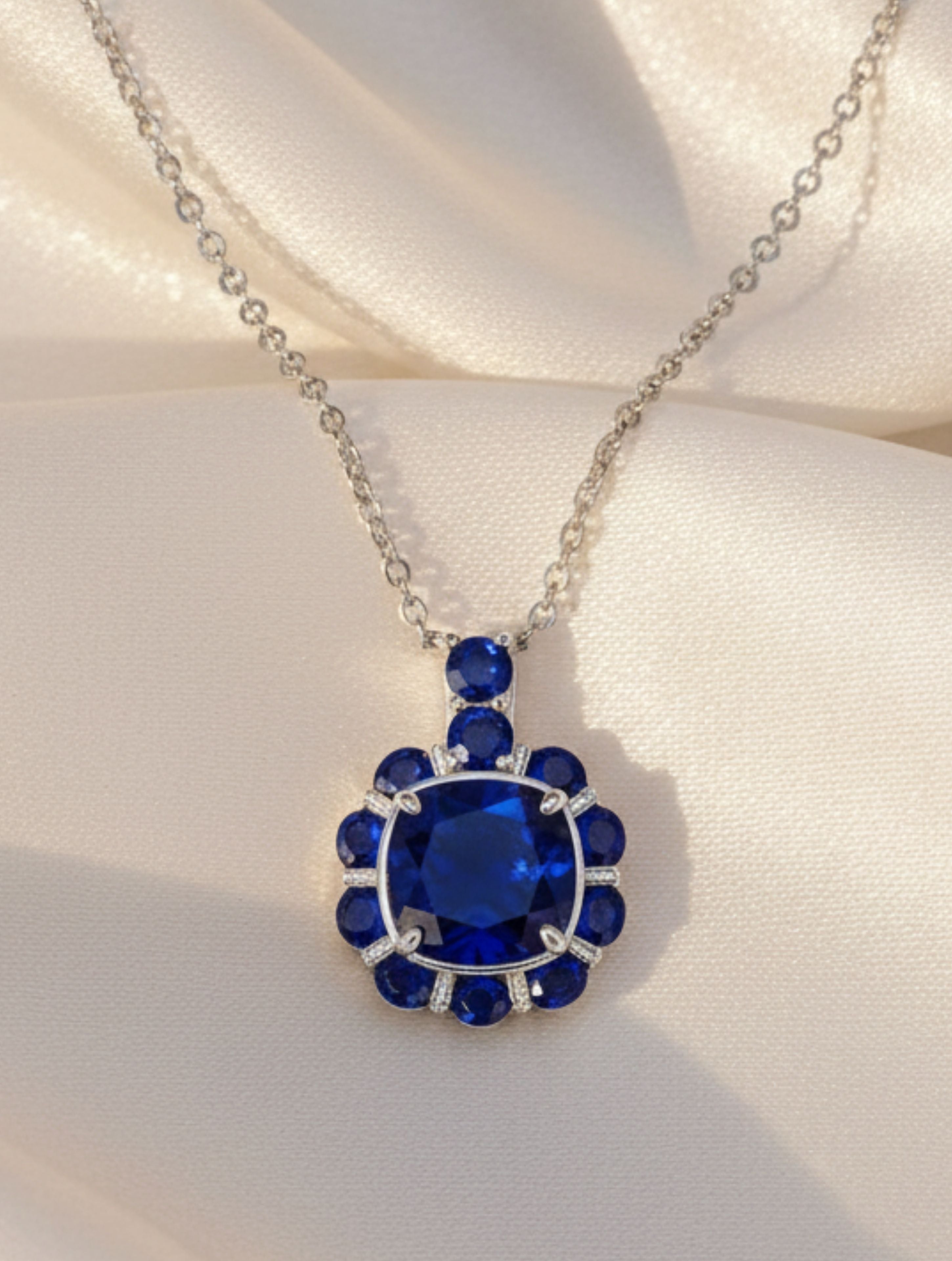 Cushion and Round-Shaped 925 Sterling Silver Pendant For Women