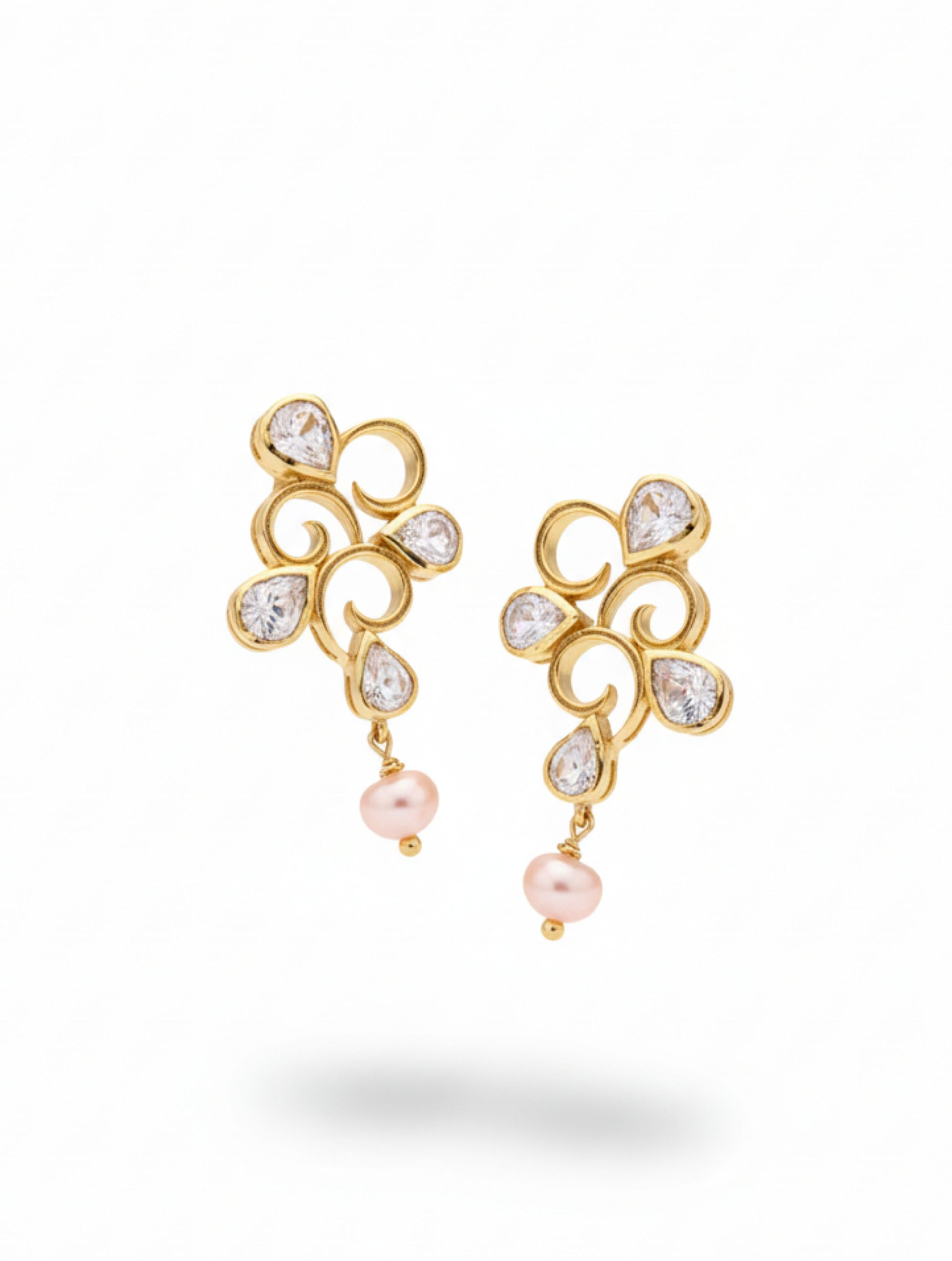 स्वर्ण फिलिग्री बालियां