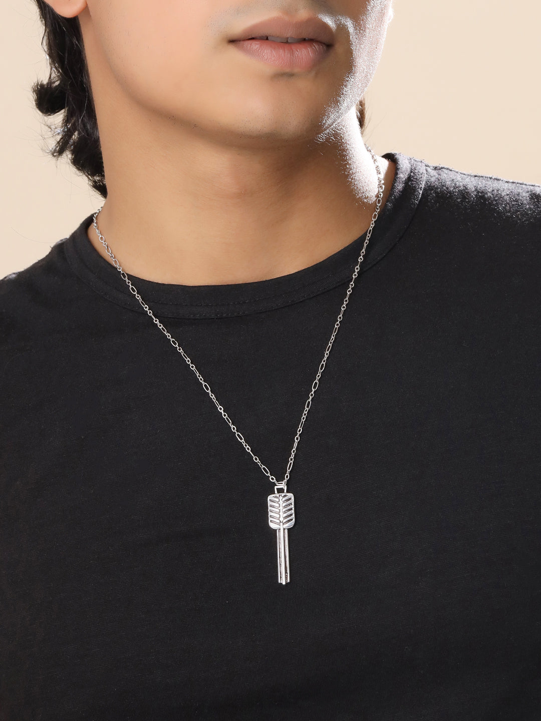 Caelum: The Elegance Key Pendant