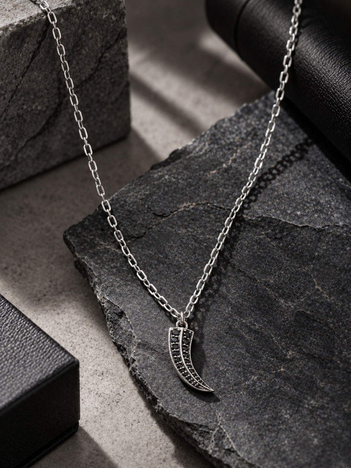 Tiger Claw with Black Moissanite 925 Sterling Silver Pendant For Men