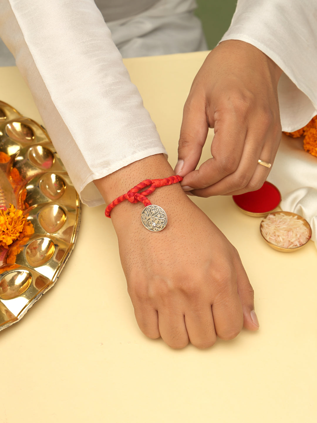 Handcrafted 925 Sterling Silver Floral Filigree Rakhi with Moissanite Accent