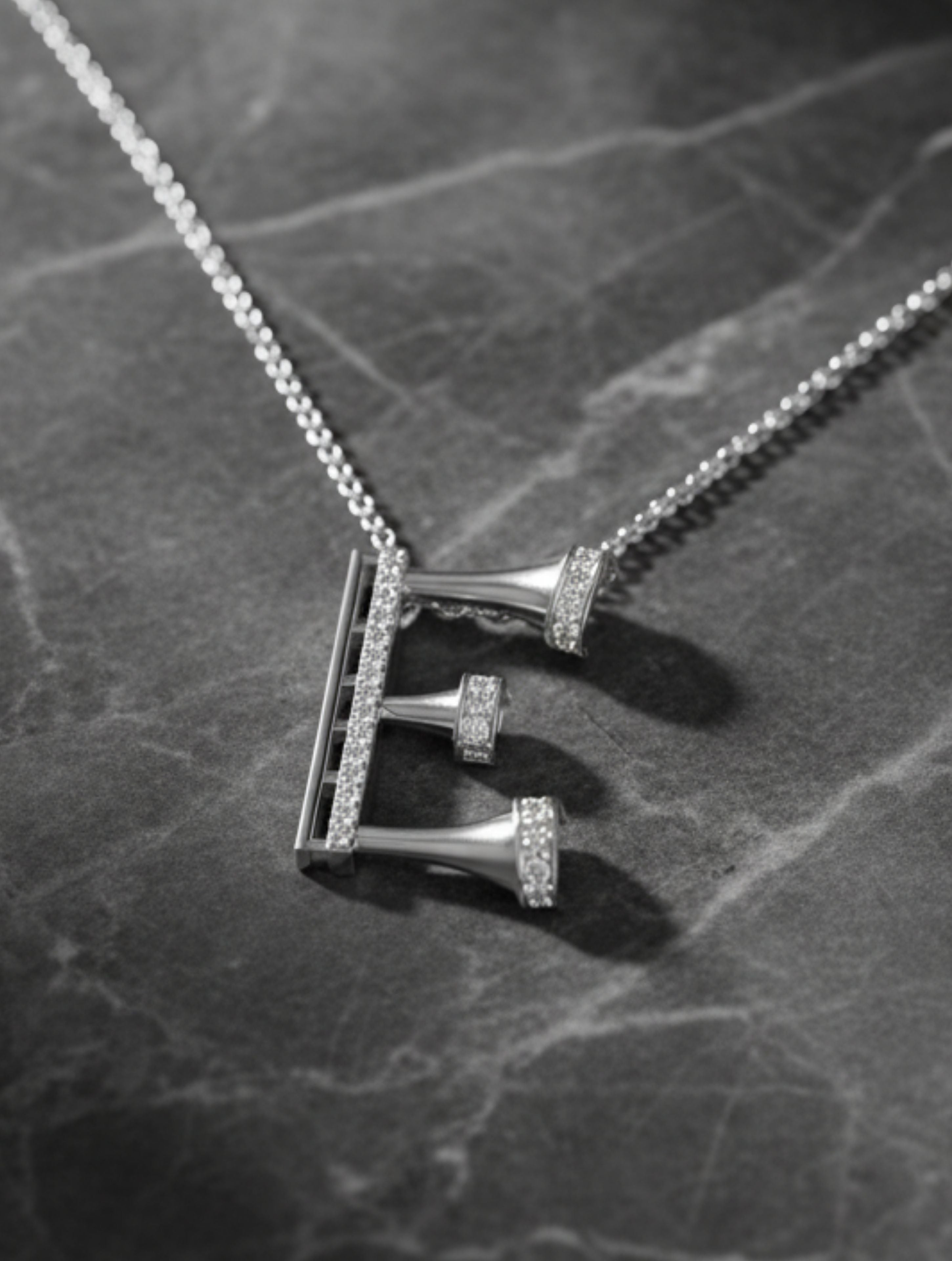 Signery ‘E’ Initial Pendant – Moissanite & Rhodium Plated