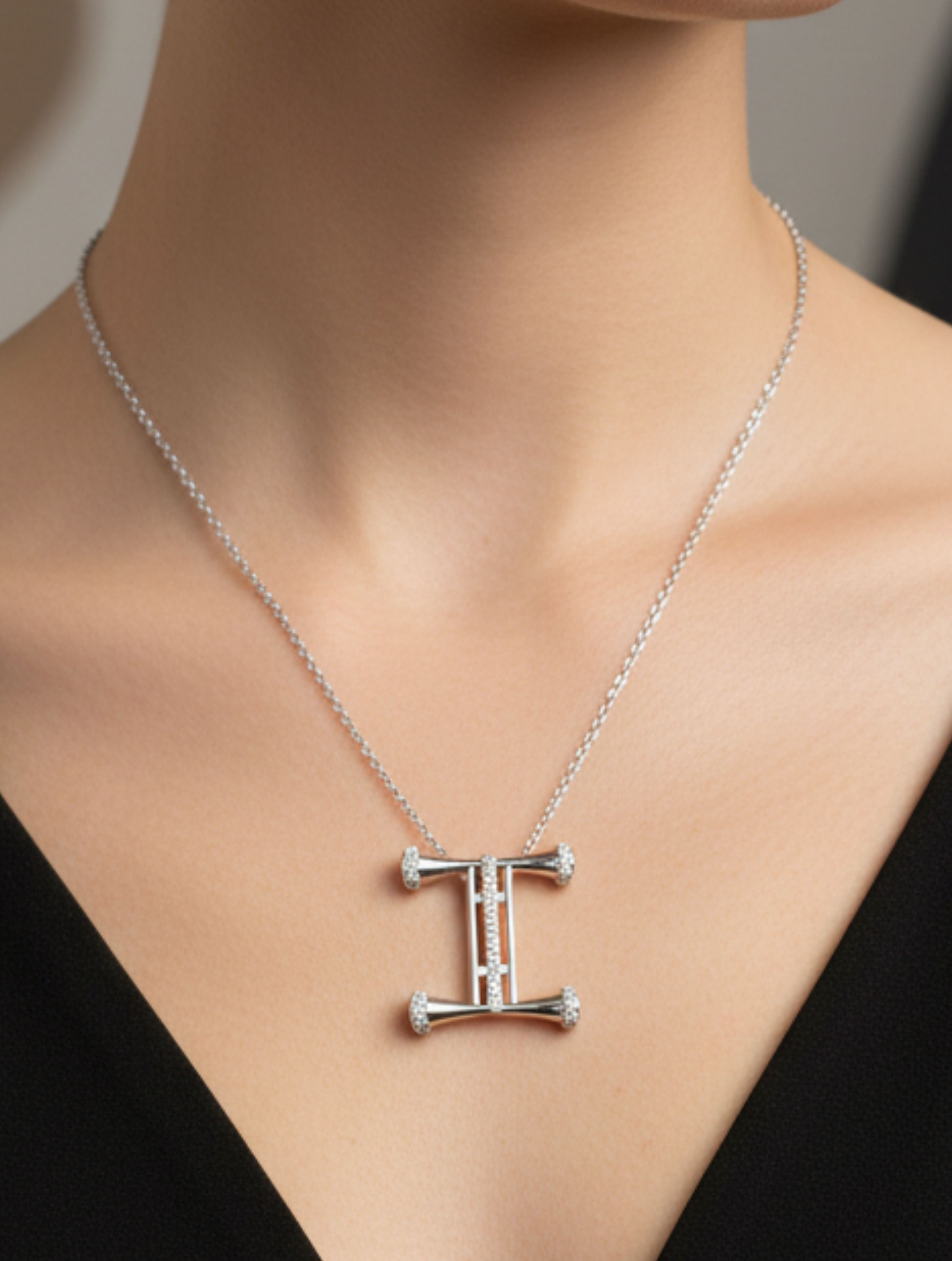 Signery ‘I’ Initial Pendant – Moissanite & Rhodium Plated