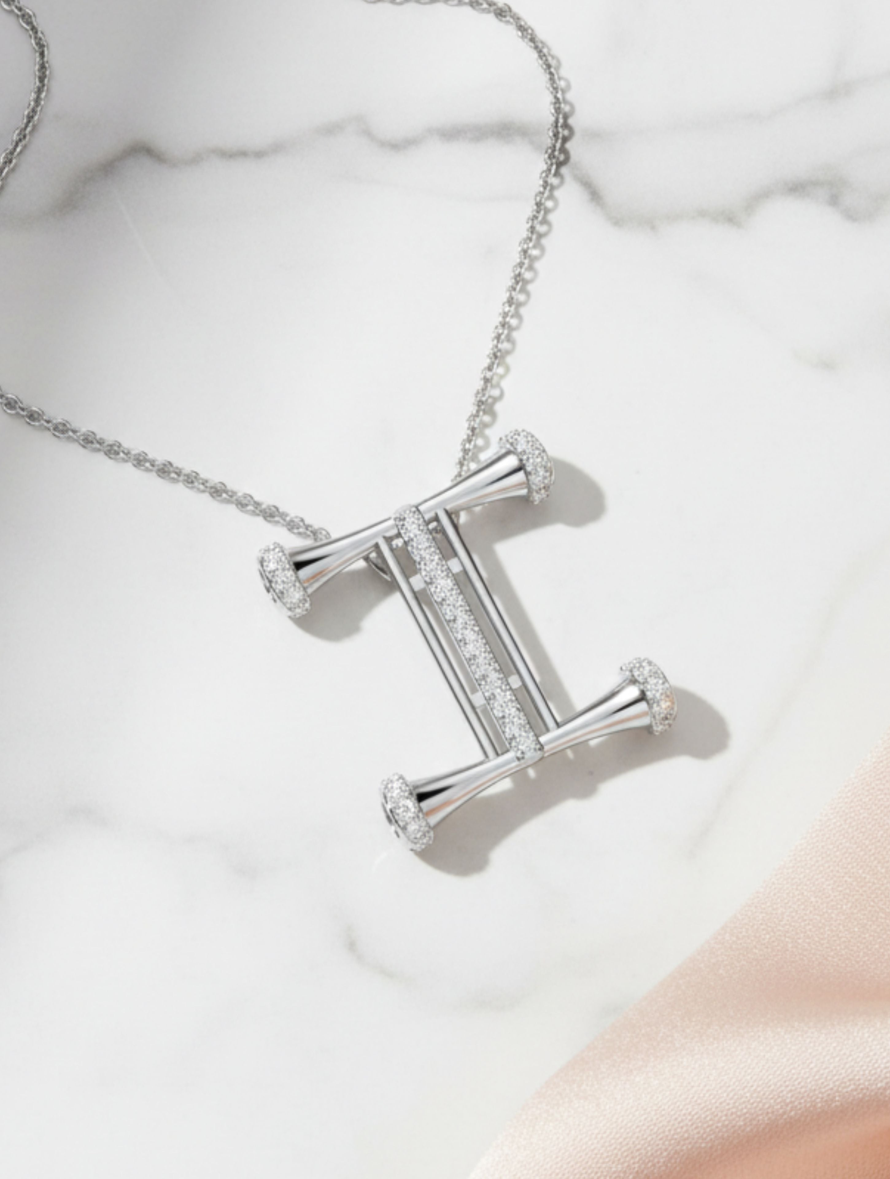 Signery ‘I’ Initial Pendant – Moissanite & Rhodium Plated