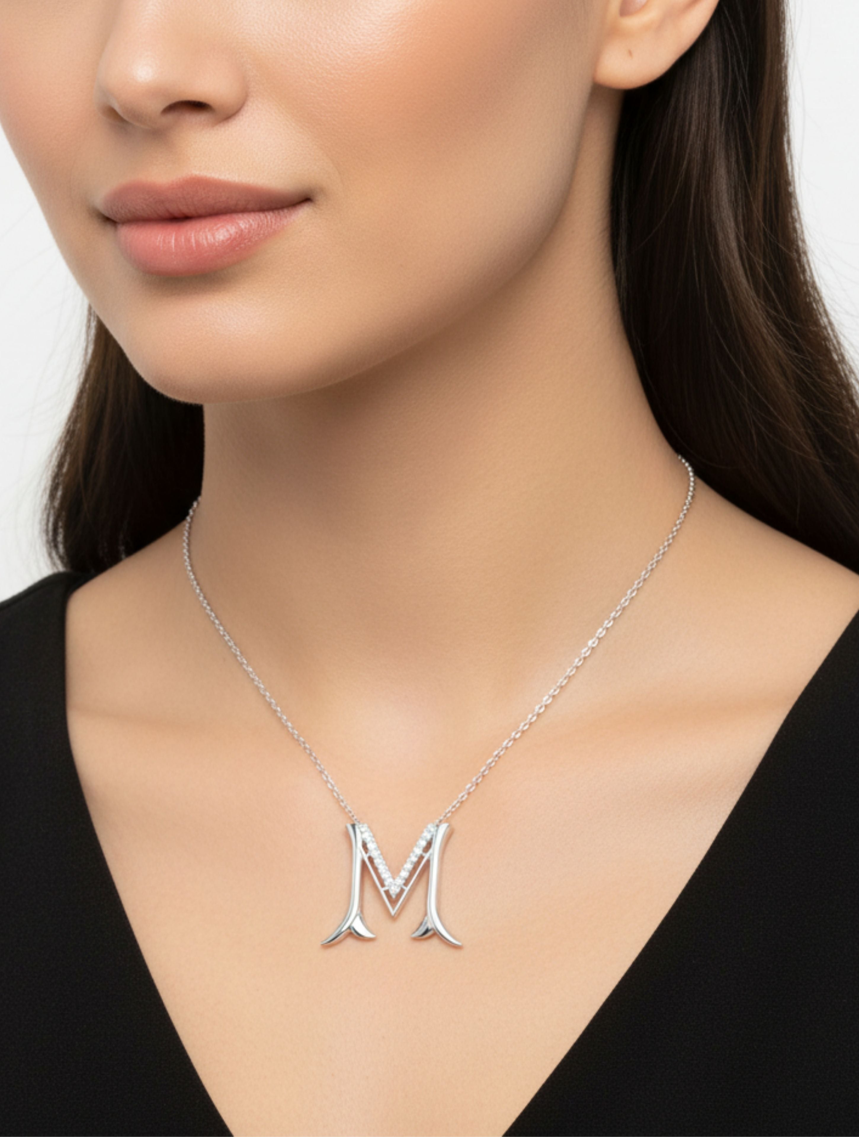 Signery ‘M’ Initial Pendant – Moissanite & Rhodium Plated