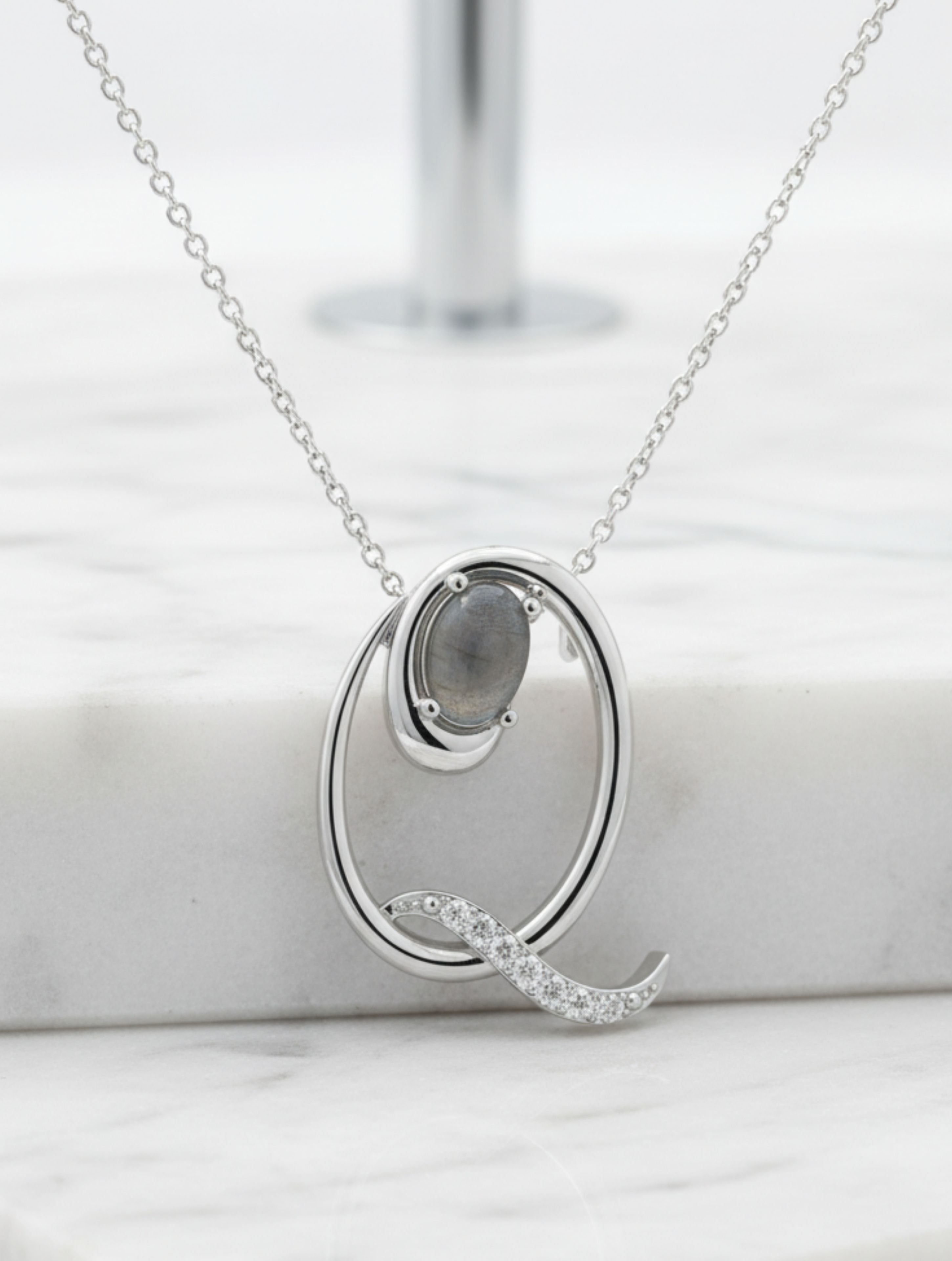 Signery ‘Q’ Initial Pendant – Labradorite Moissanite & Rhodium Plated