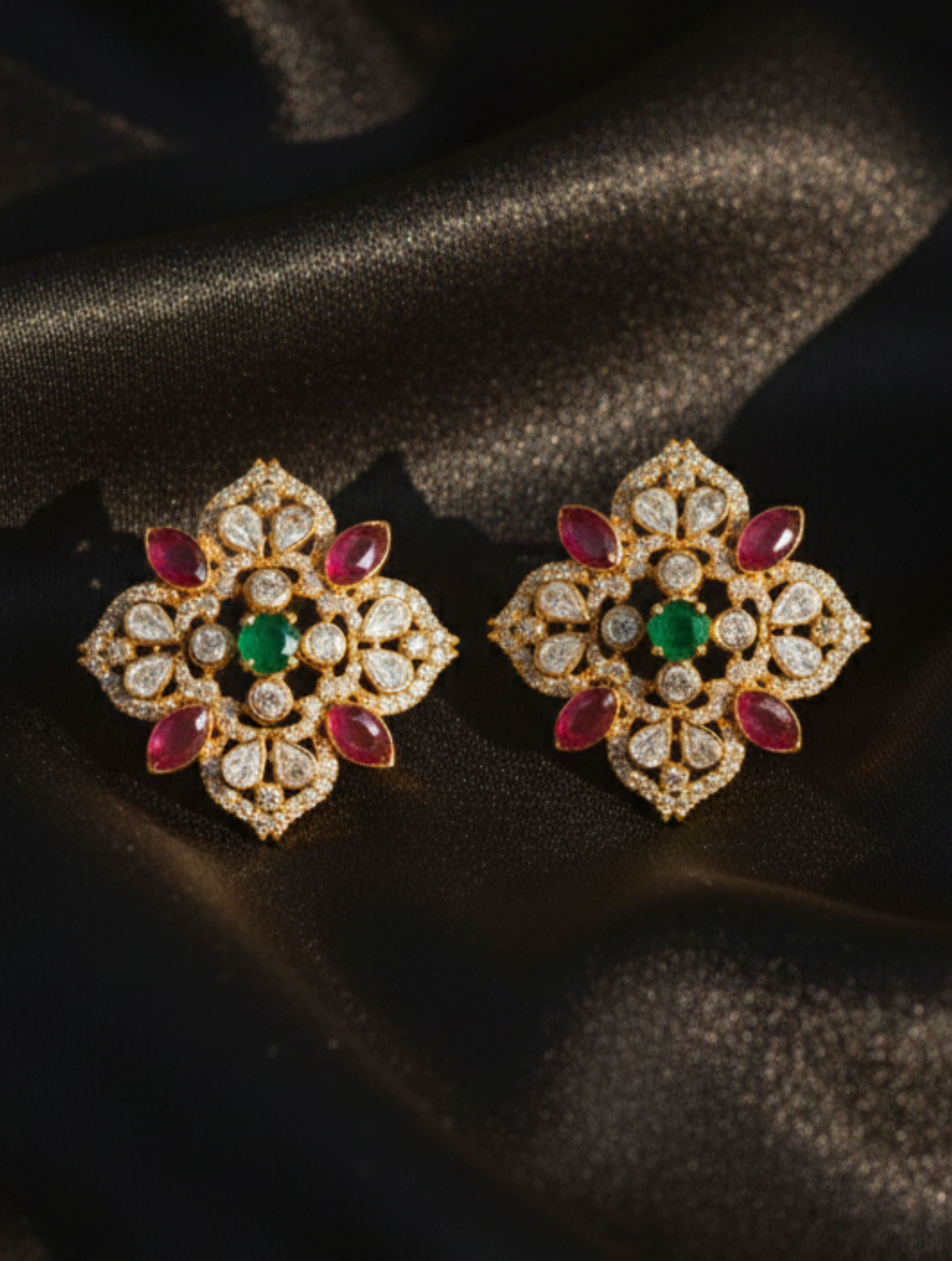 Gold-Plated 925 Silver Stud Earrings with Central Green Onyx, Moissanite, and Polki