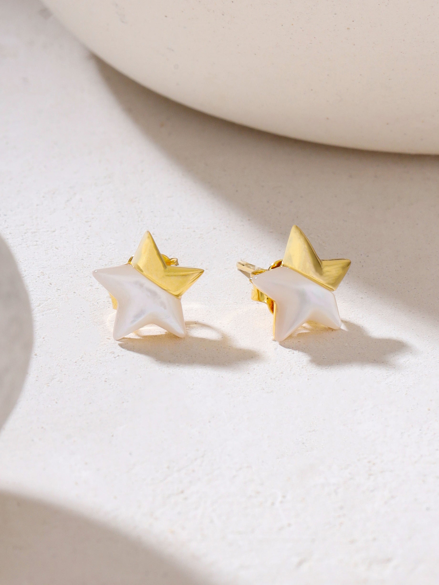 Syra Collection Rose Gold Star-Shaped Mother of Pearl Stud Earrings