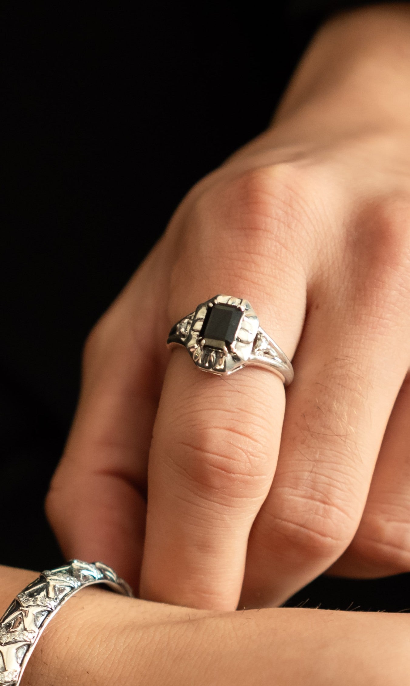 Black Onyx Silver Ring for Men – Geometric and Oxidized Design