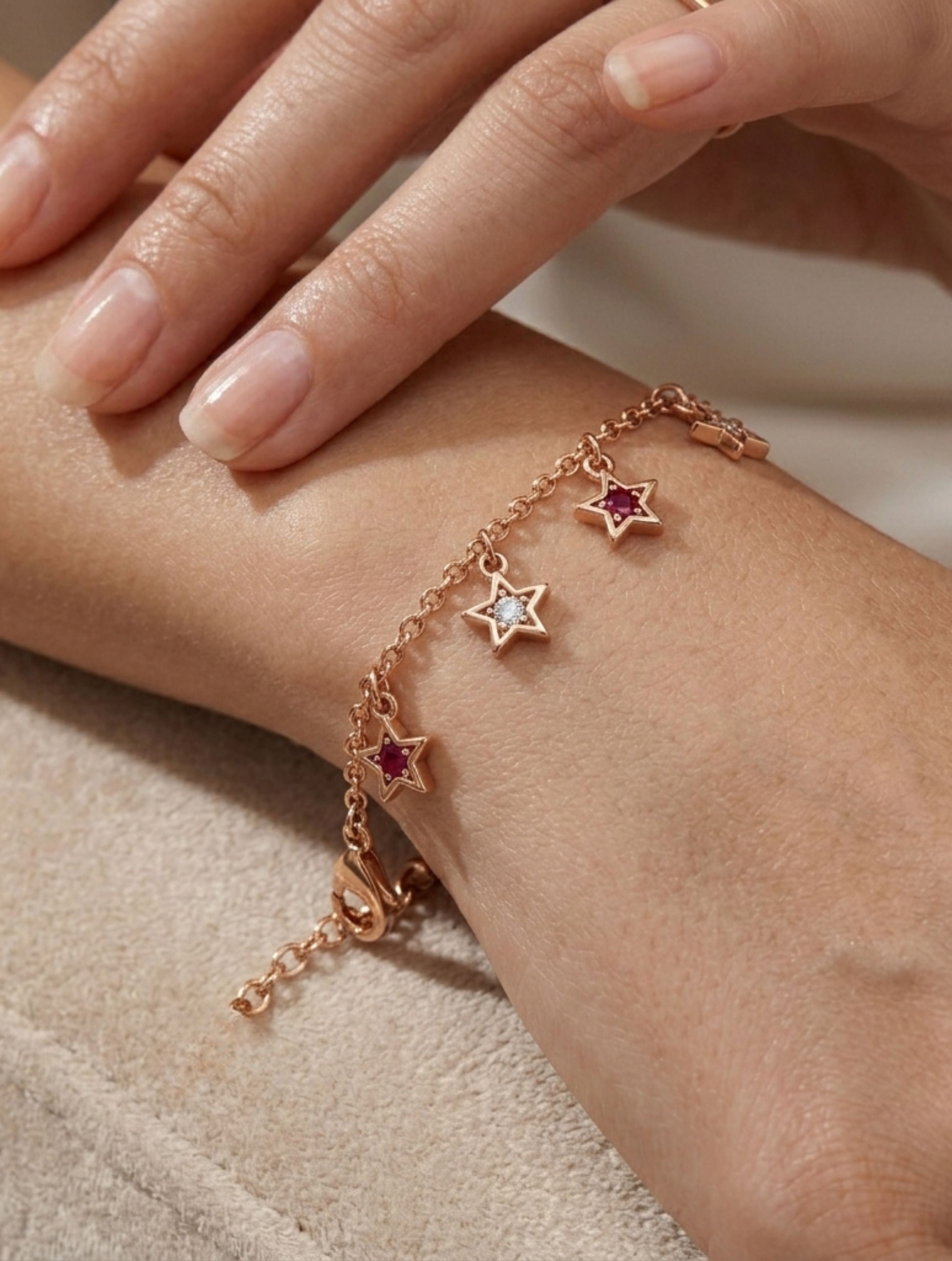 925 Sterling Silver Star Charm Bracelet in Rose Gold