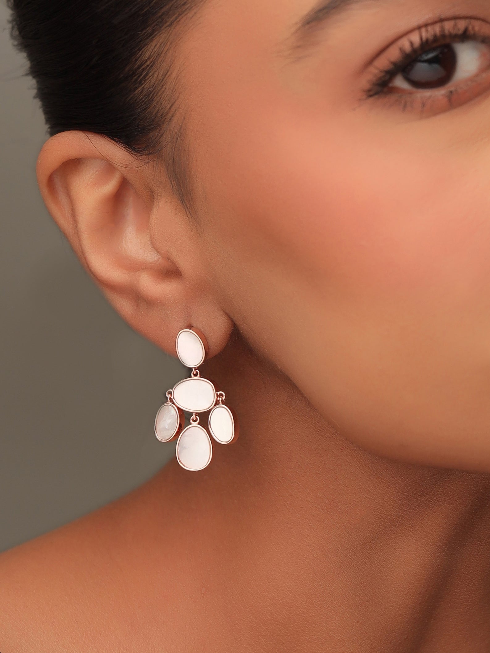 Syra Collection Rose Gold Mother of Pearl Oval Disc Earrings