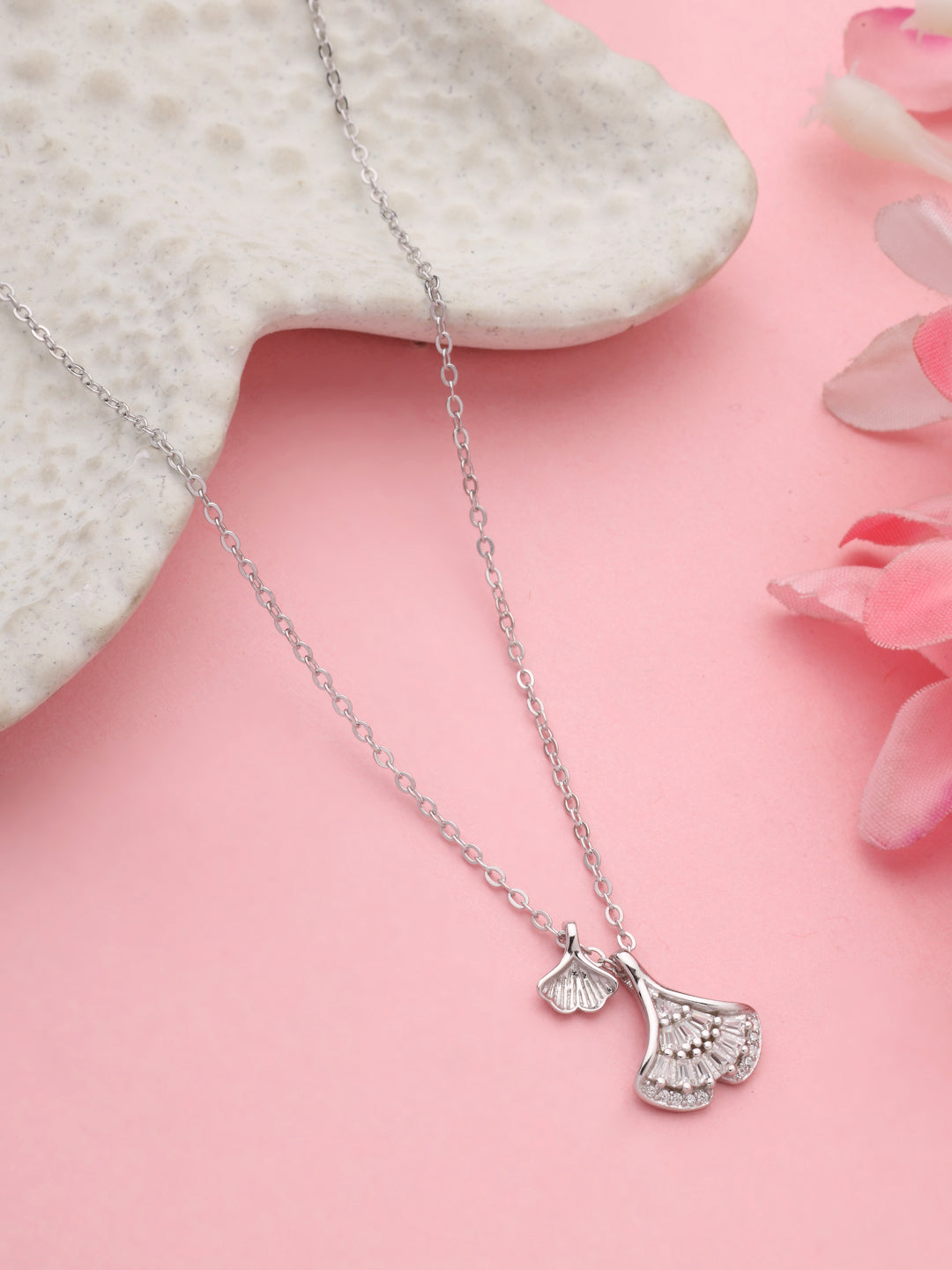 925 Sterling Silver Ginkgo Leaf Pendant Necklace in Rhodium-Plated