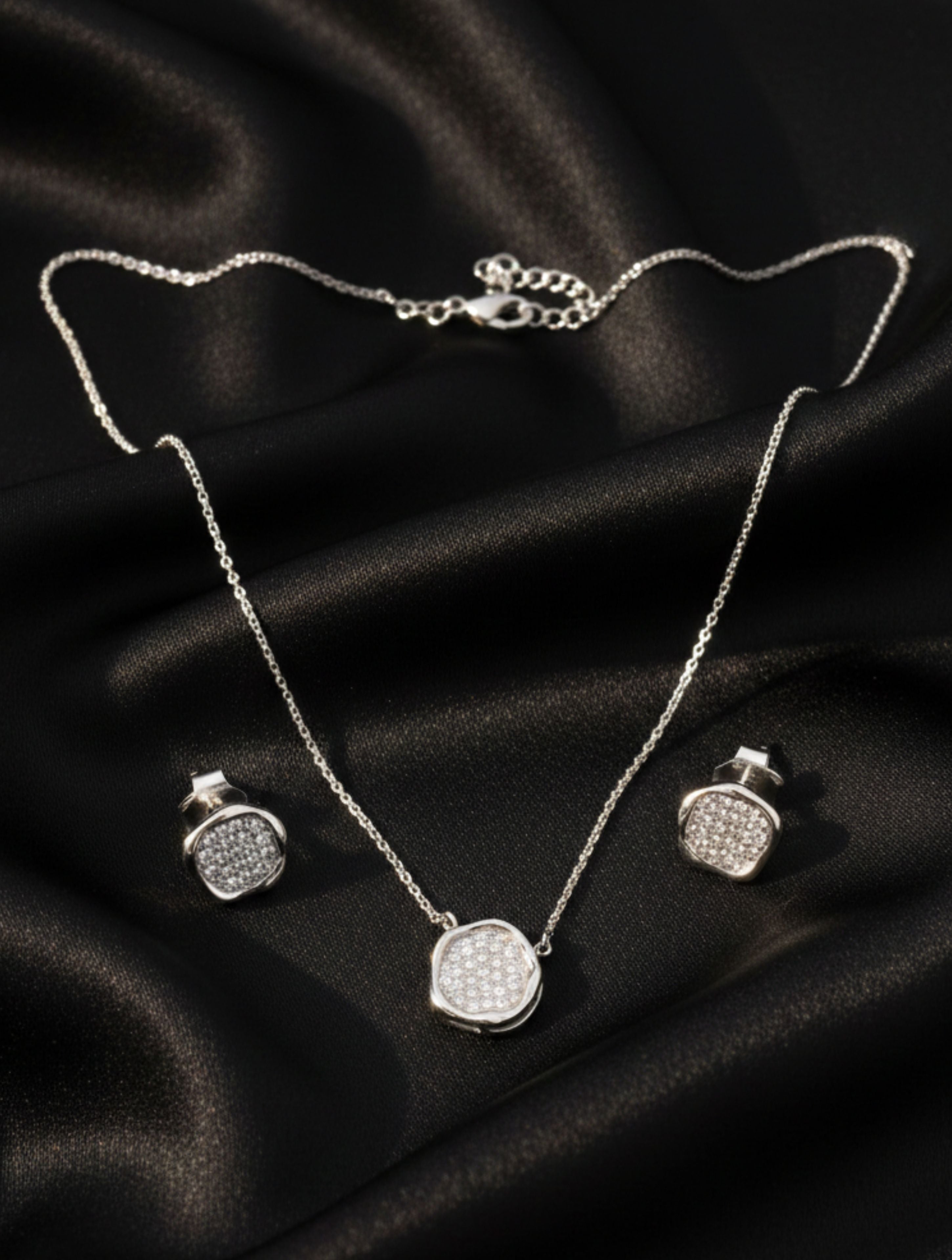Shimmering Pebble 925 Sterling Silver Pendant & Earring Set