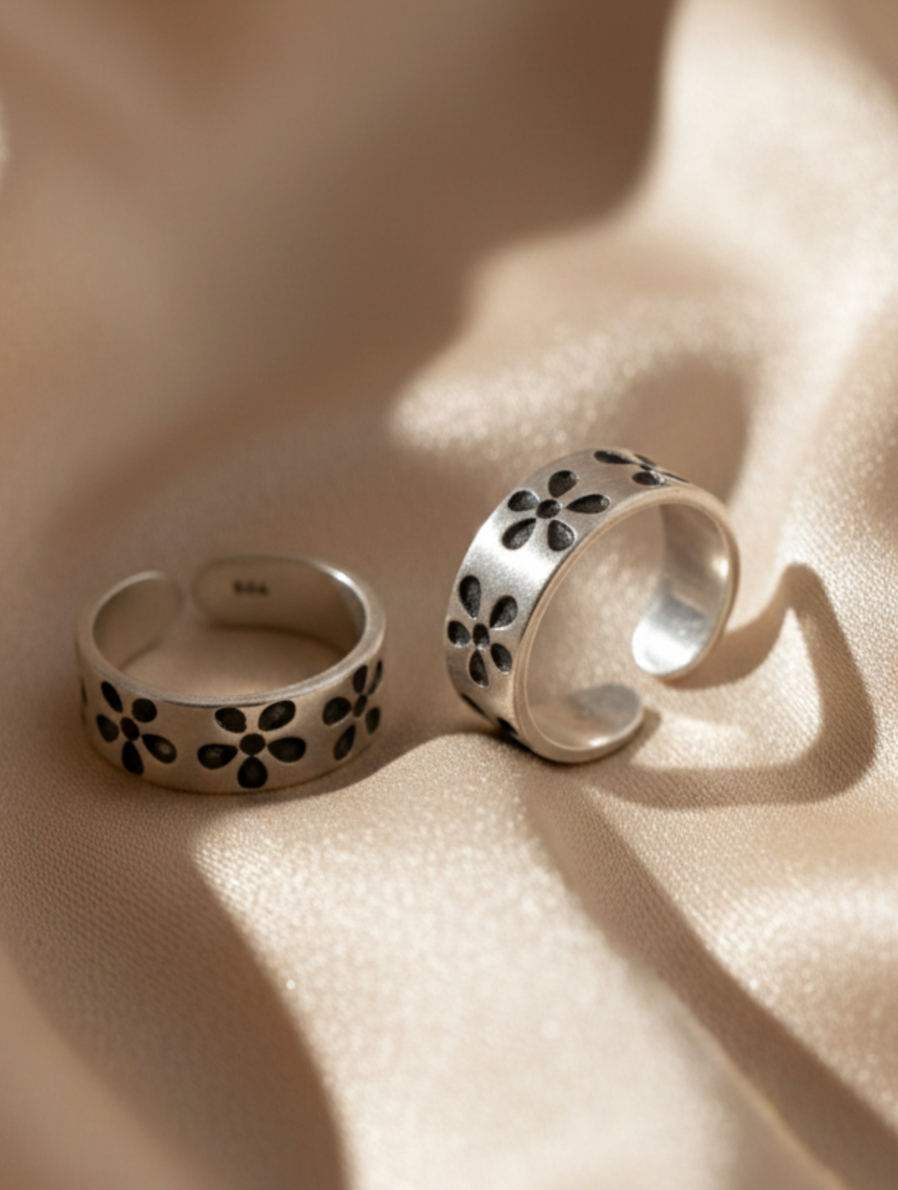 Floral Charm Oxidized 925 Sterling Silver Adjustable Toe Rings (Pair)