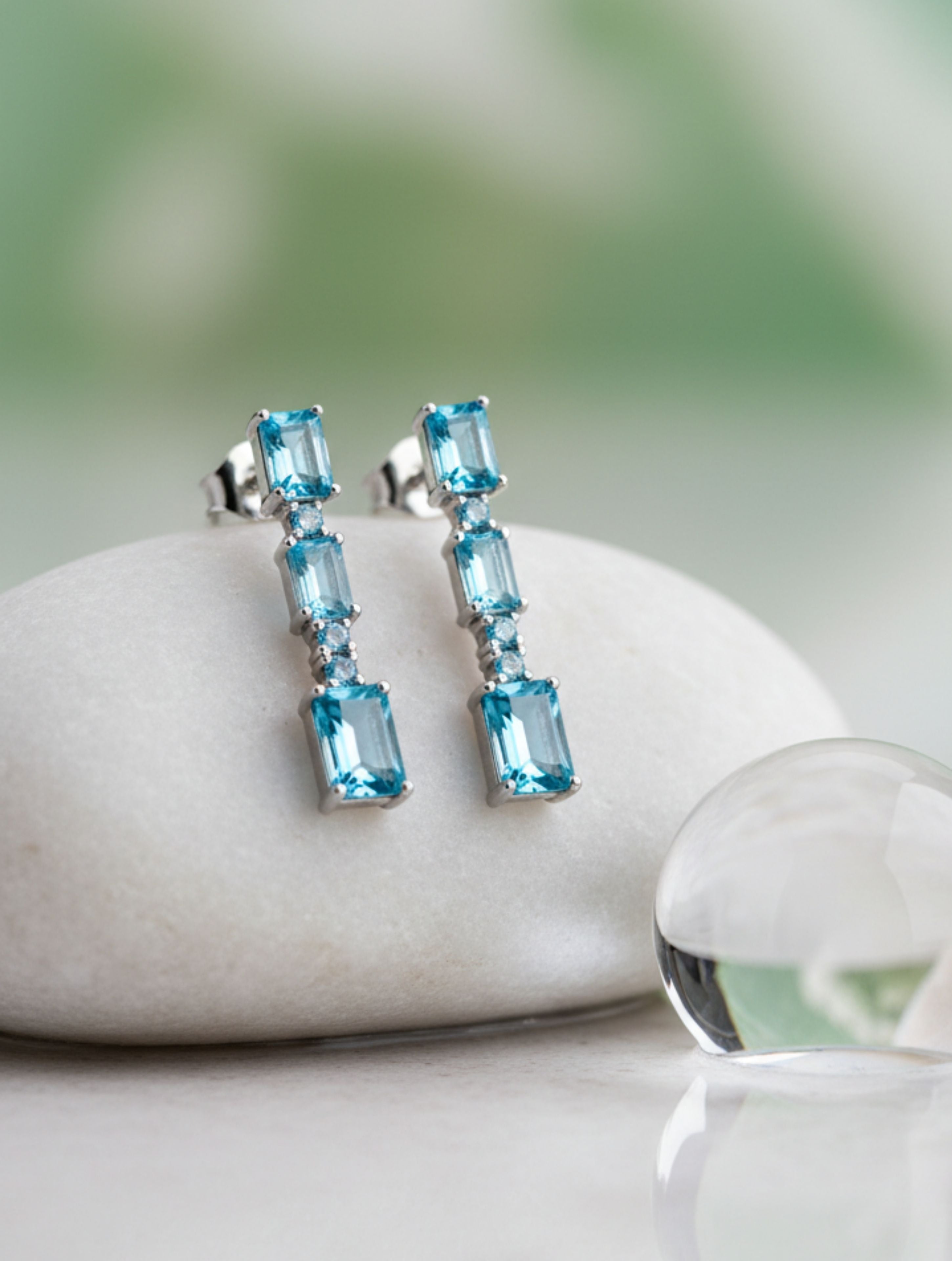 Rhodium Blue Topaz Multi-Cut Pietra 925 Sterling Silver Studs Earrings For Women