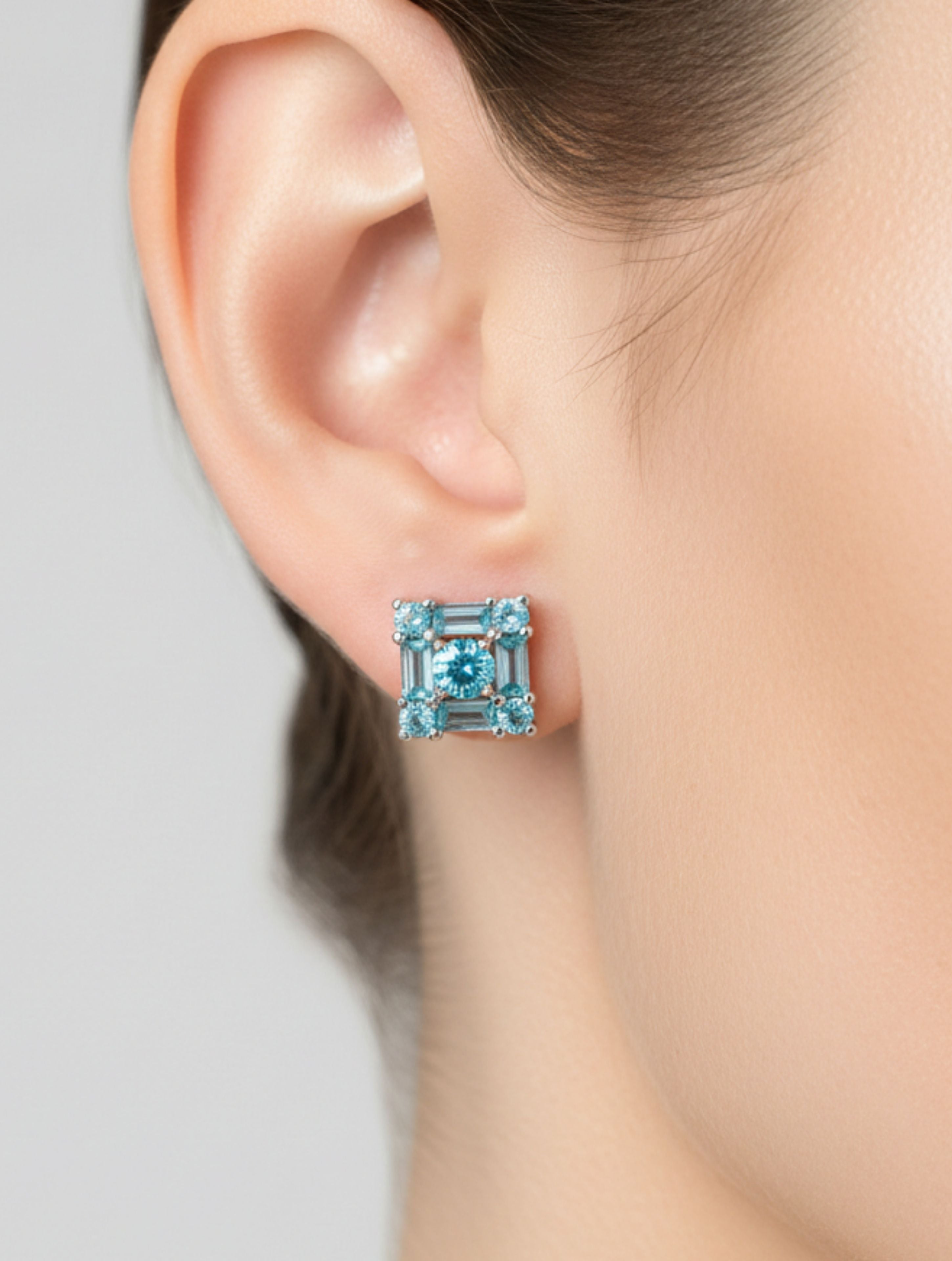 Rhodium Blue Topaz Precision Pietra  925 Sterling Silver Studs Earrings For Women