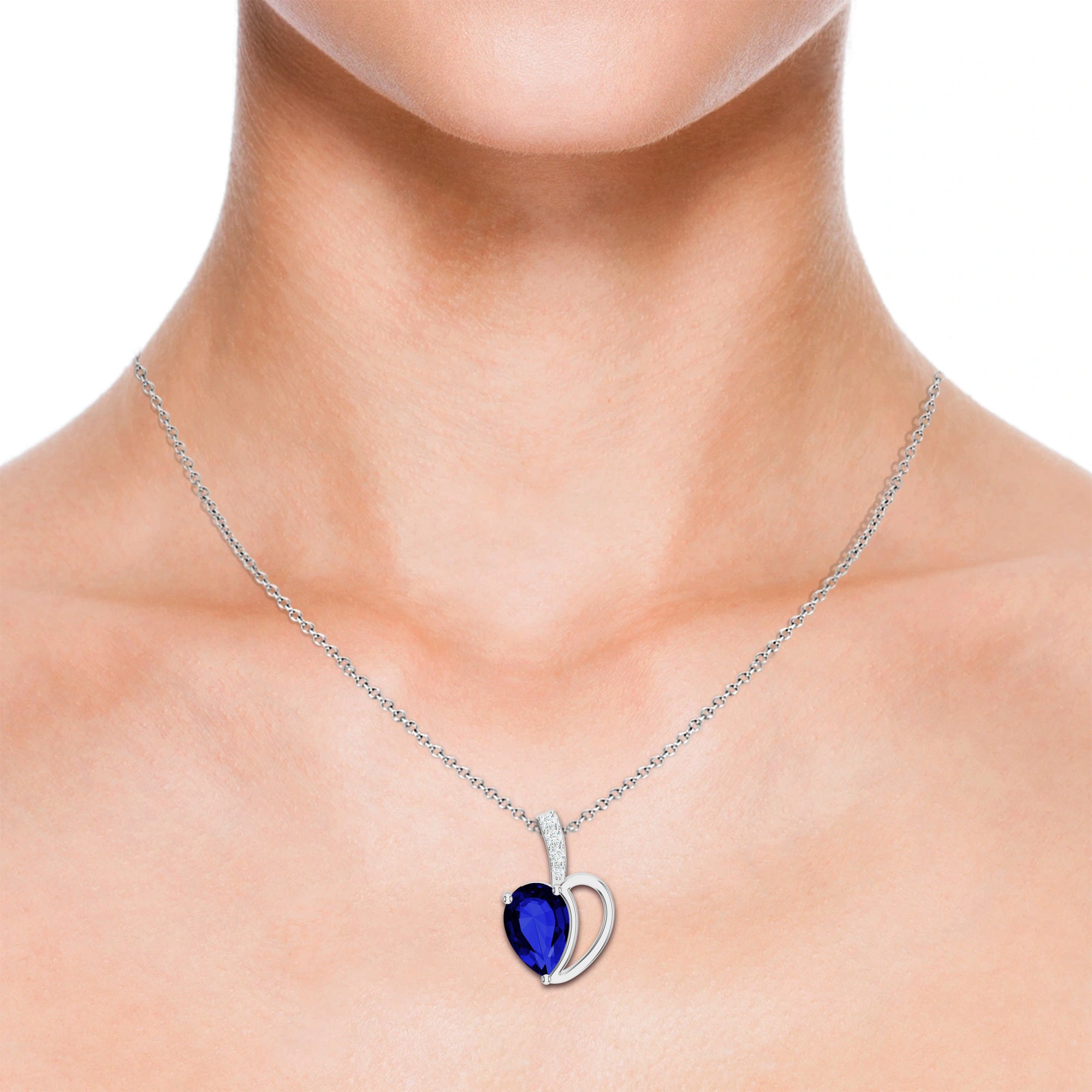 Pietra Collection Heart-Shaped Iolite Pendant