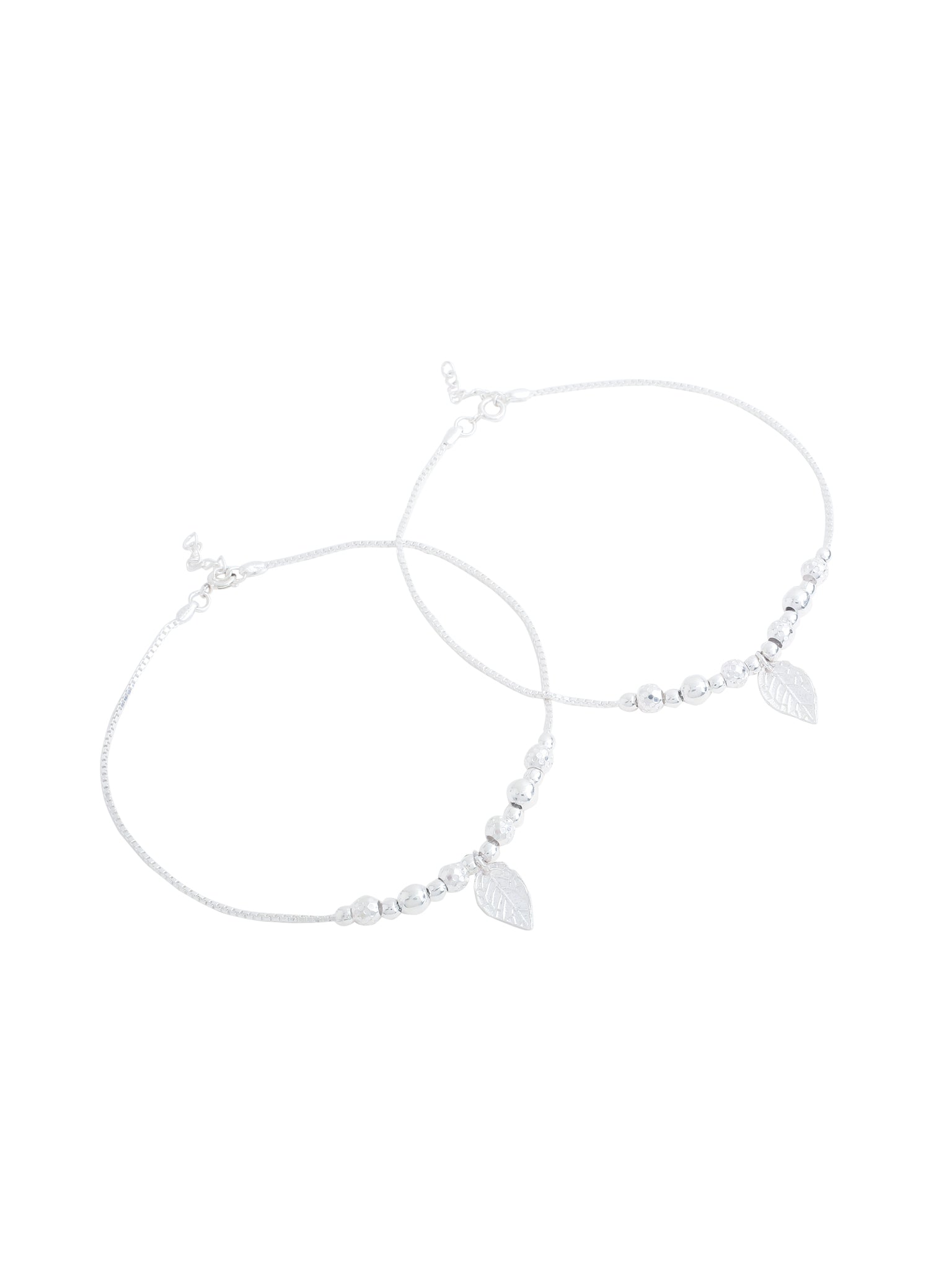 Nature's Elegance: Leaf Charm and Metal Ball Silver Anklet