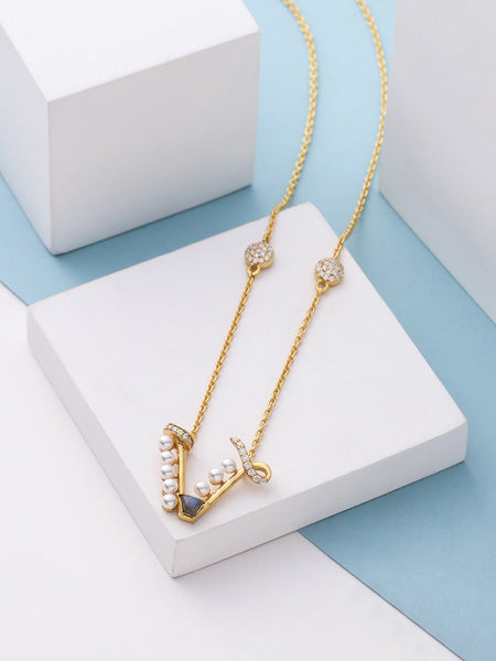 Buy Gold-plated Charming 'V' Alphabet Pendant at Kicky and